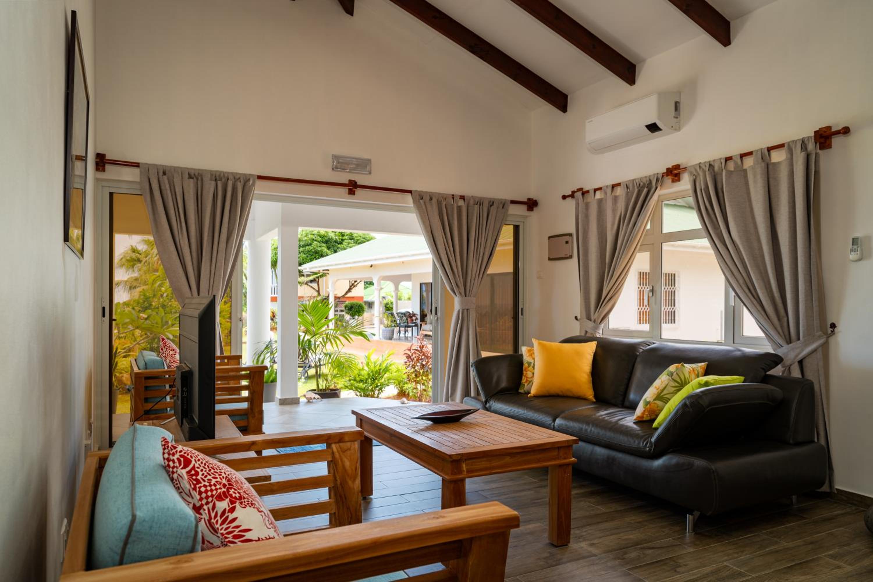 Two-Bedroom Villa photo 3