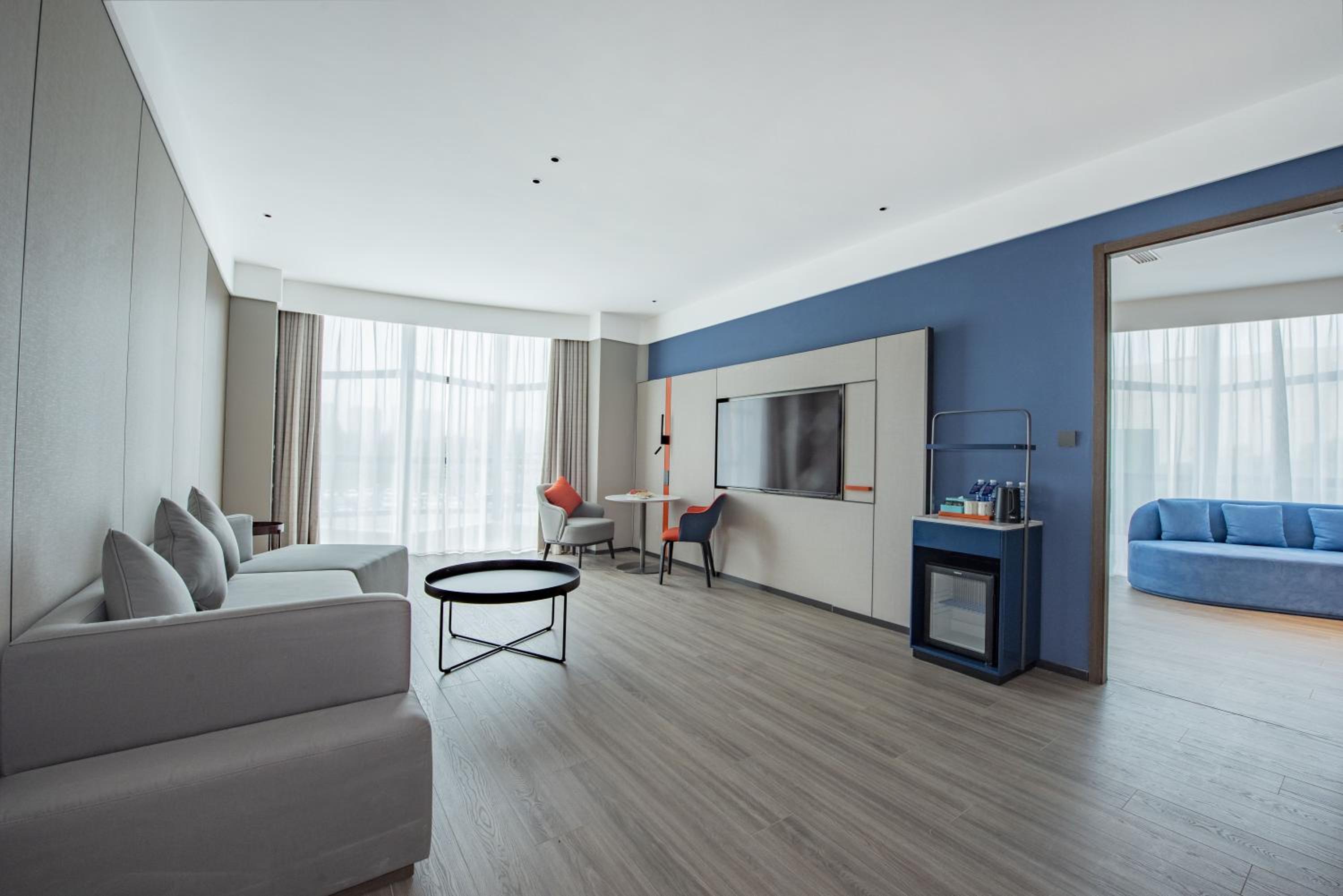 One-Bedroom Suite with City View