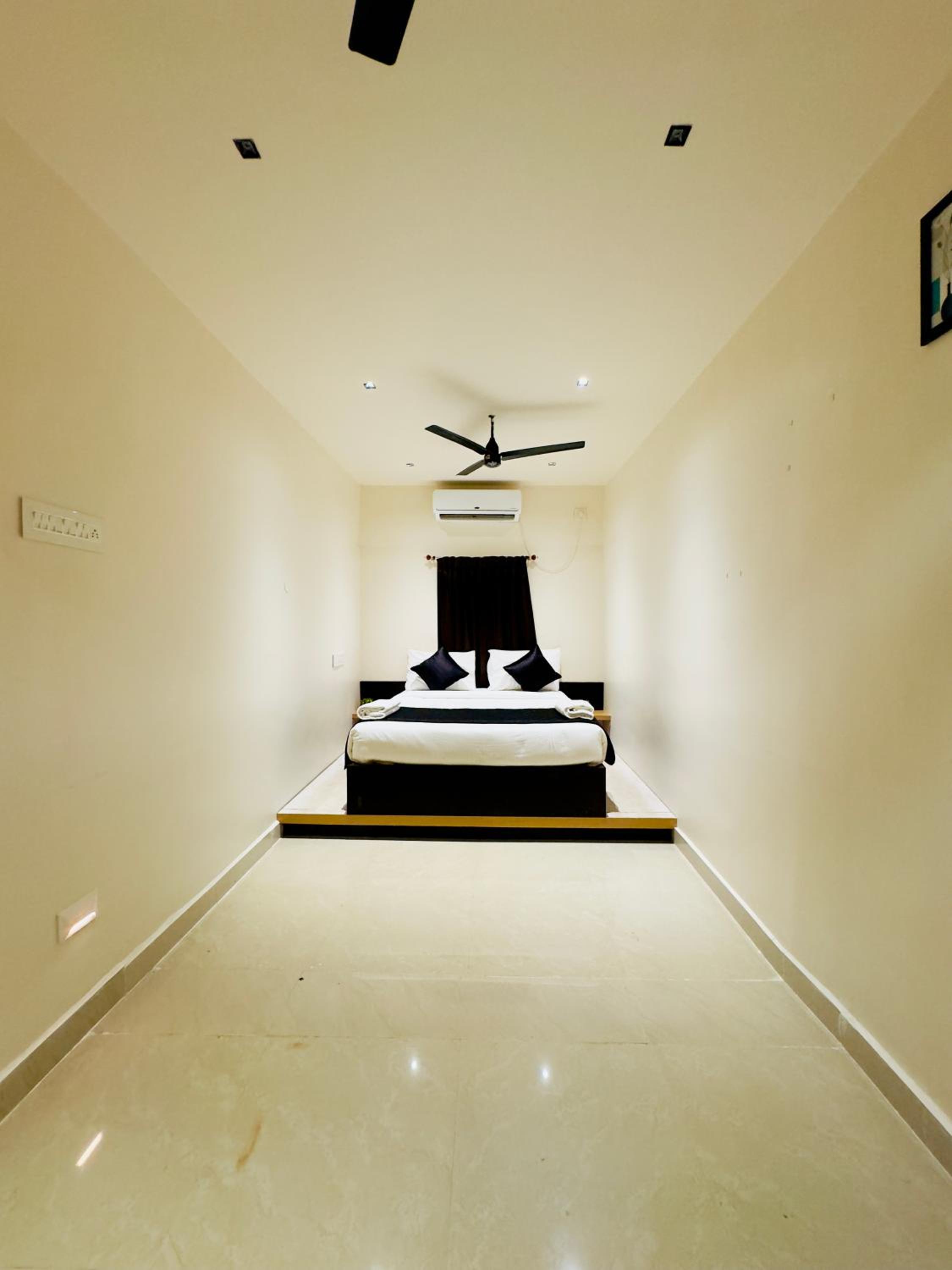 King Suite with Balcony