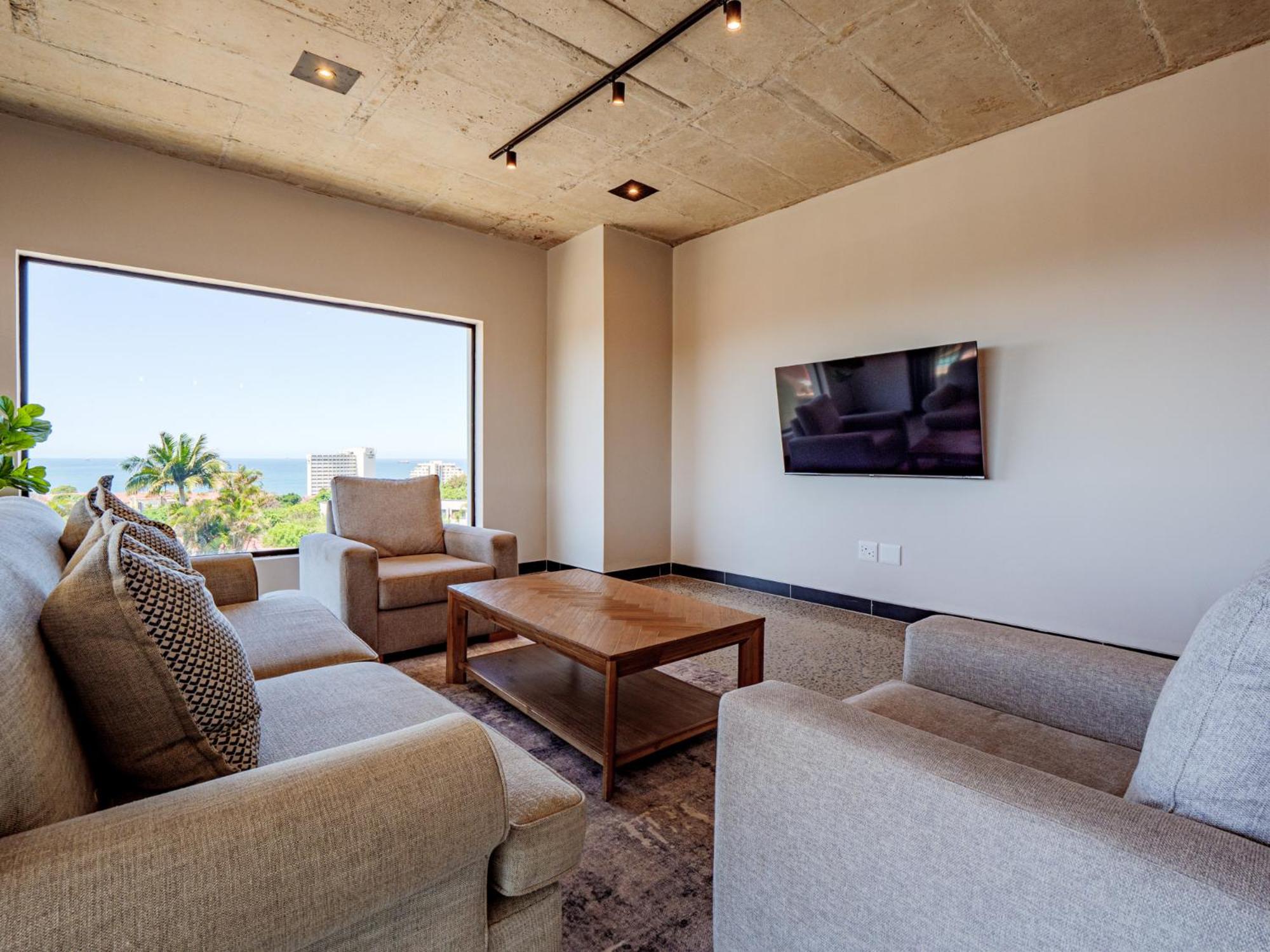 Two-Bedroom Apartment with Balcony and Sea View