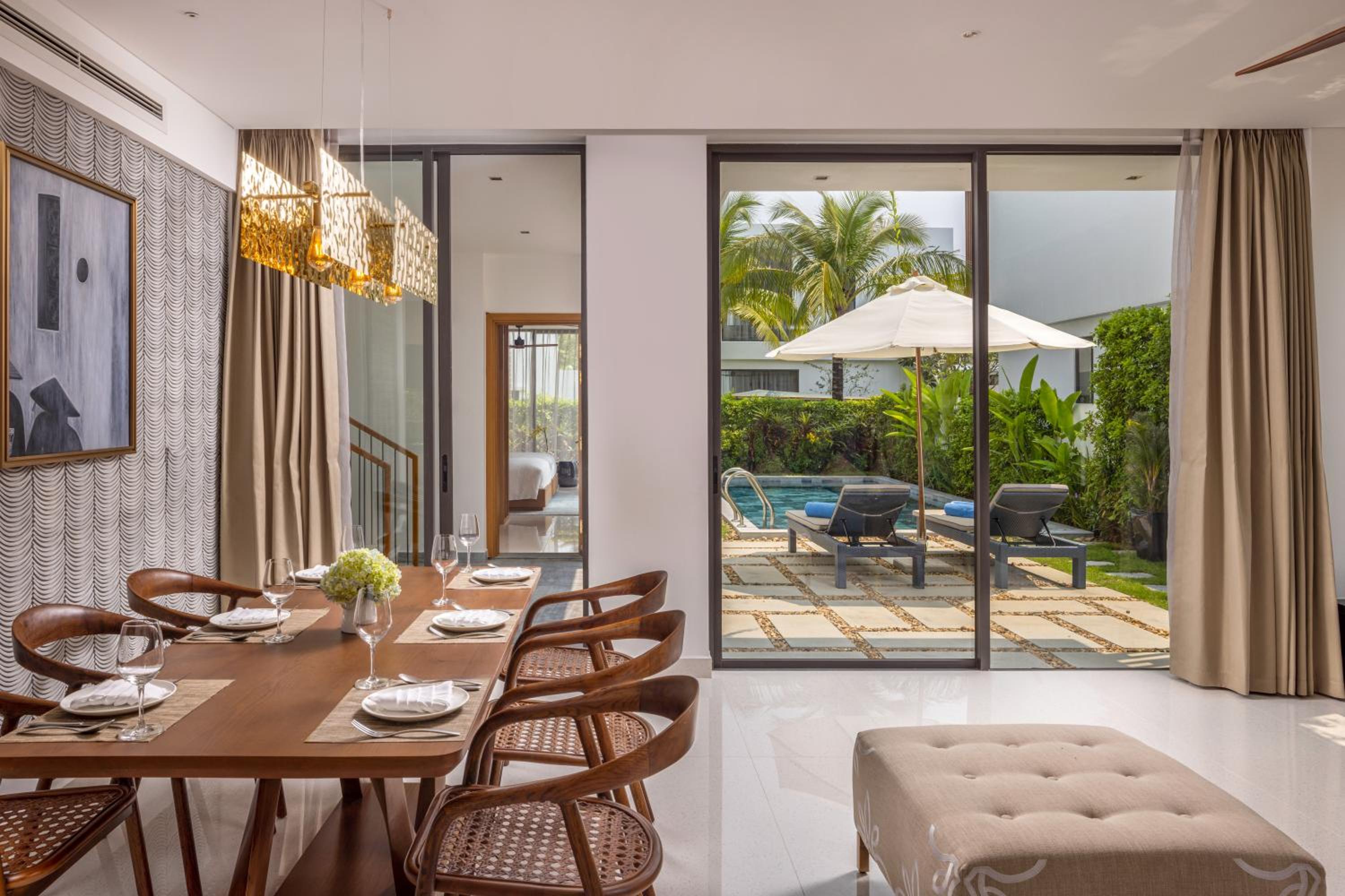 Two-Bedroom Villa with Private Pool and Garden View - Photo 12