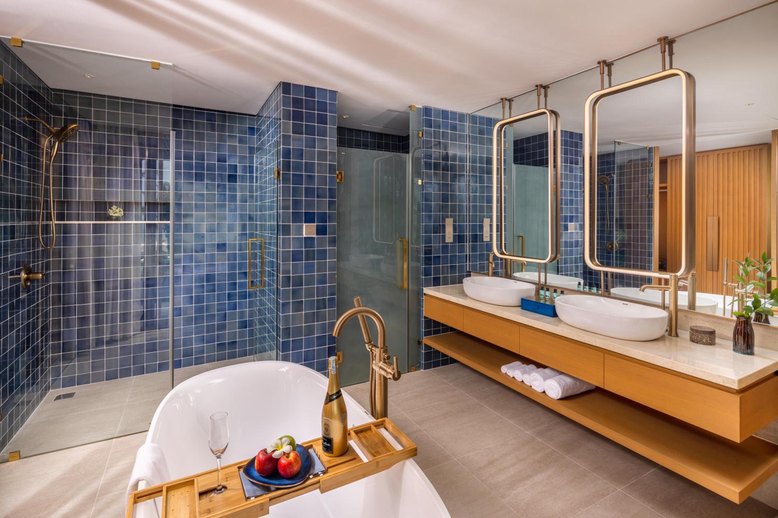 Two-Bedroom Villa with Private Pool and Garden View - Photo 2