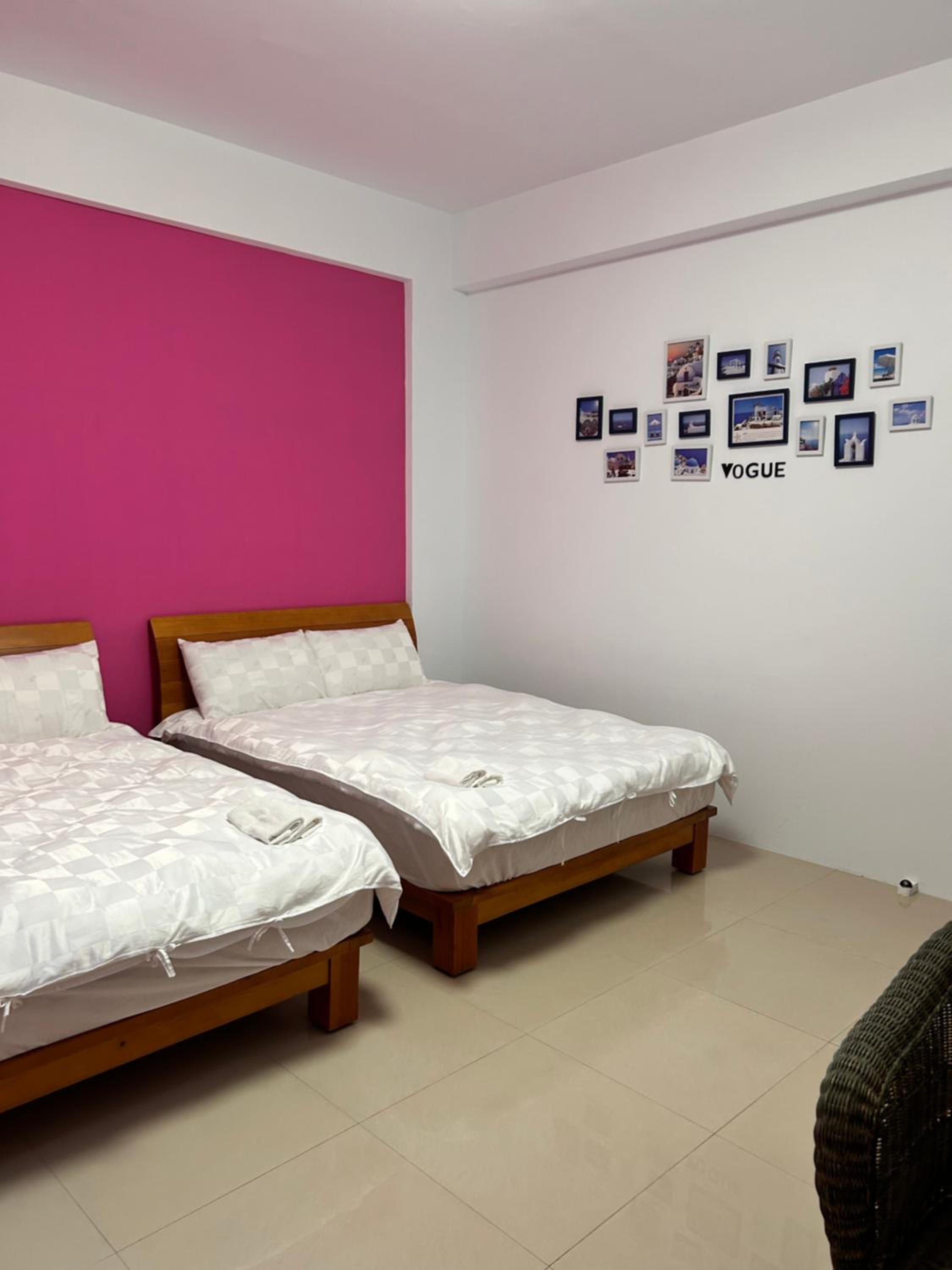 Twin Room With Private External Bathroom