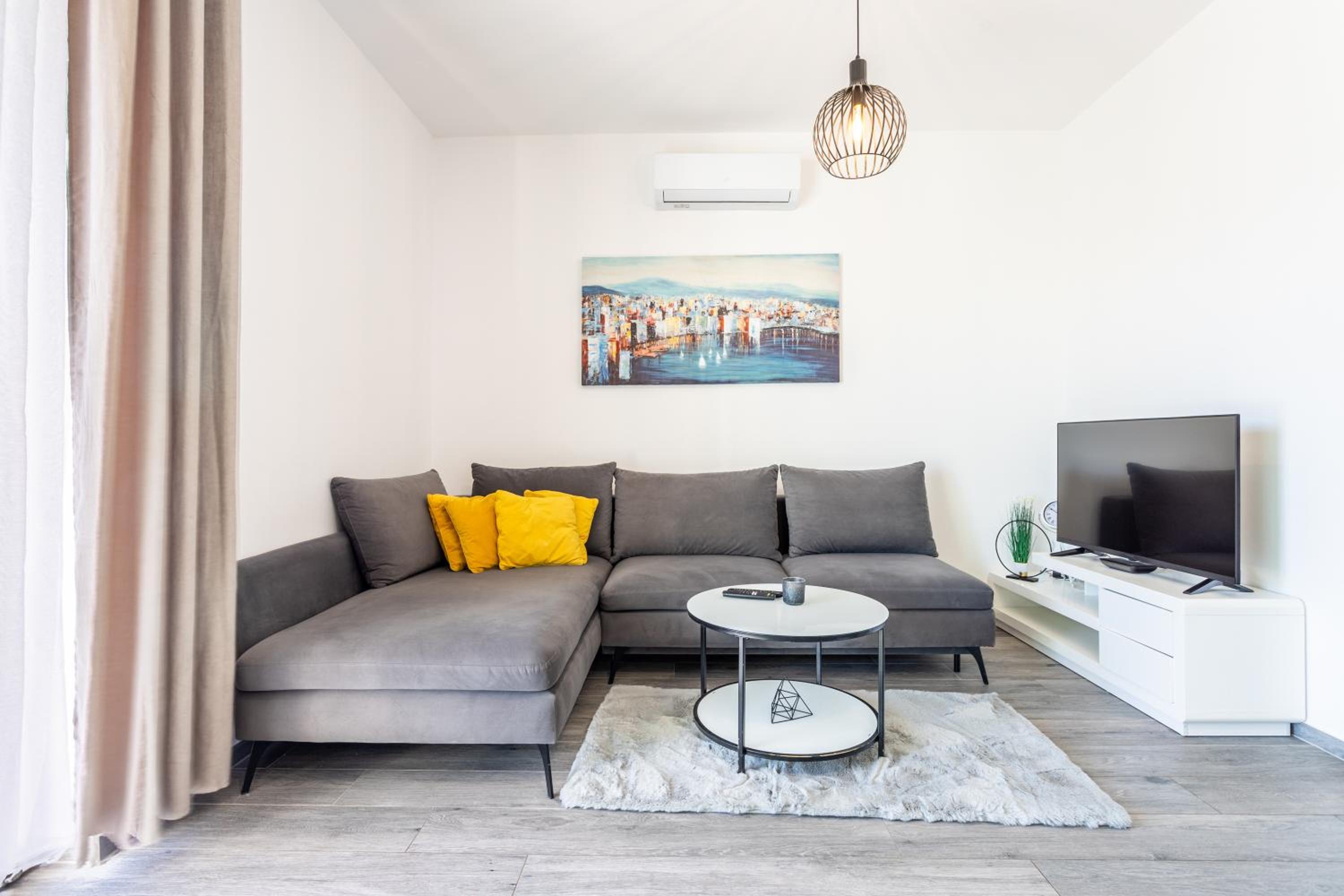 Three Bedroom Apartment with Balcony