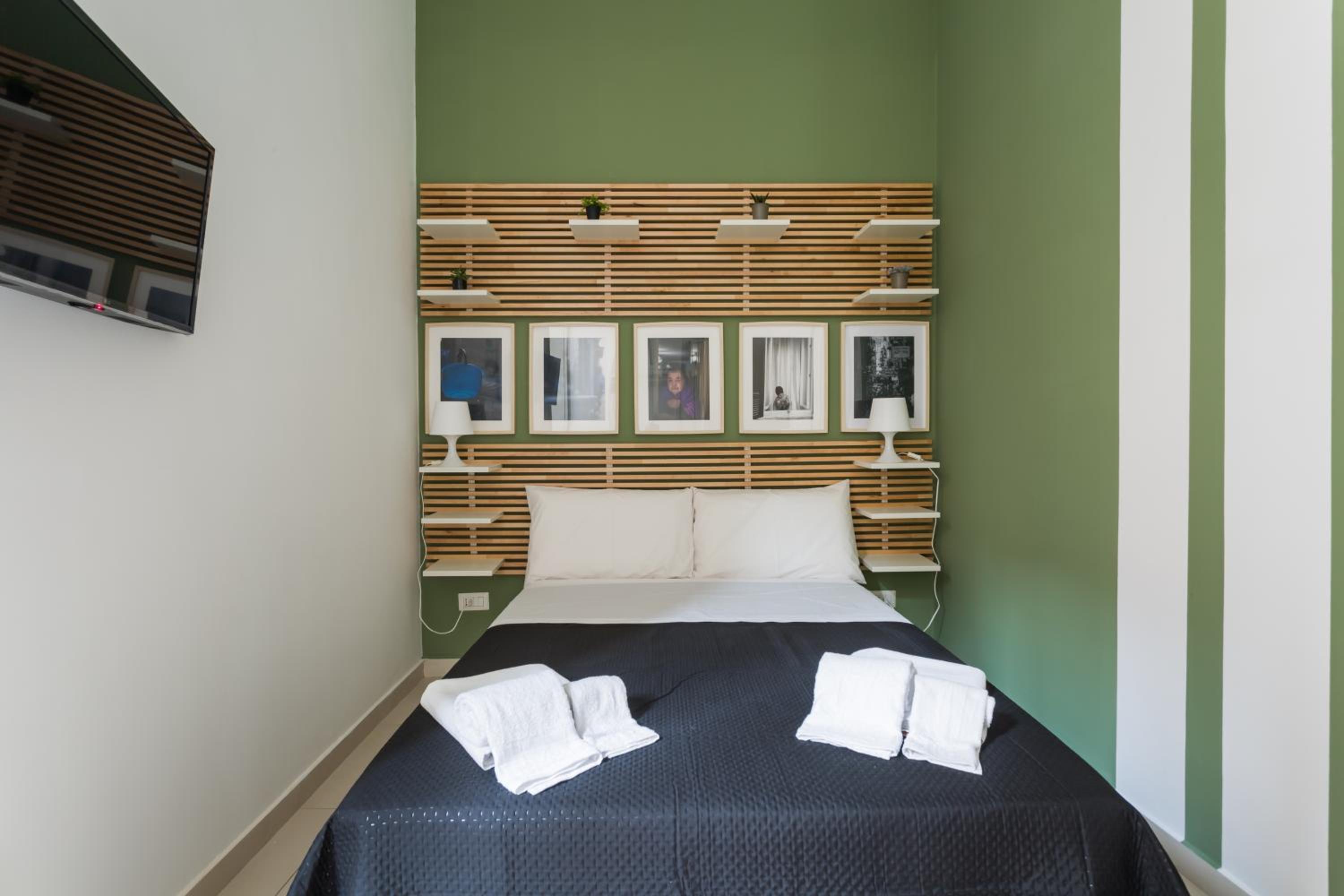 Deluxe Apartment