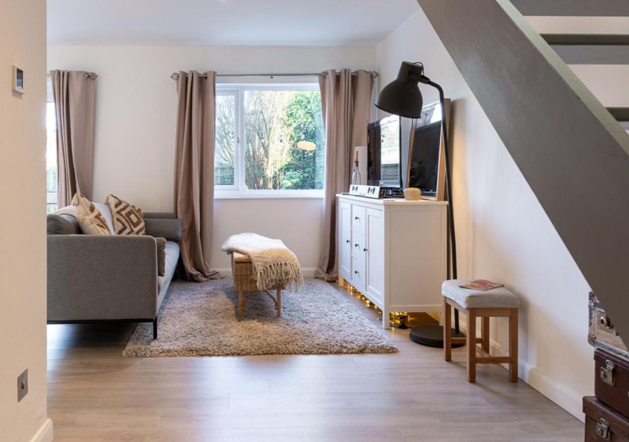 Two-Bedroom House photo 2