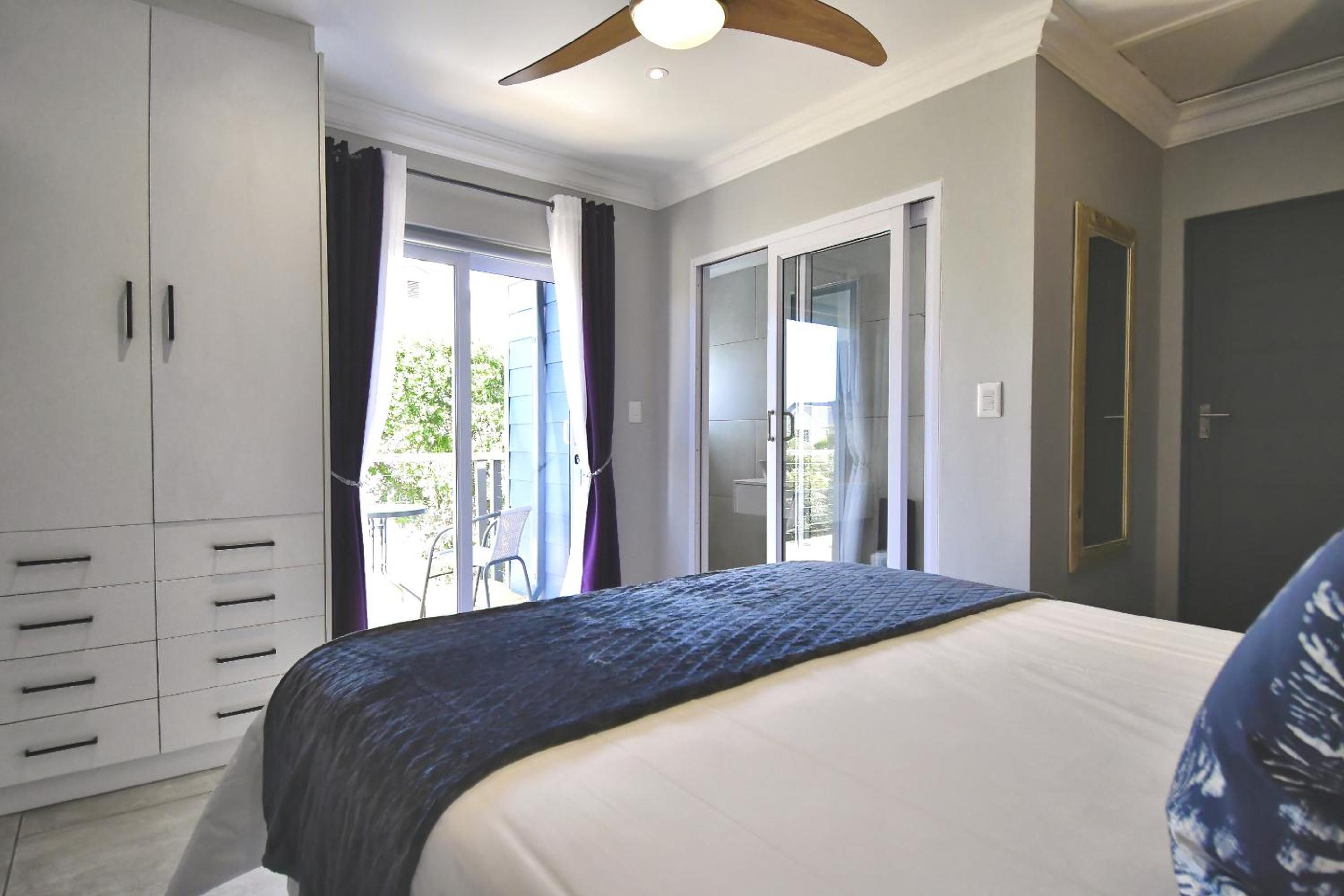 Villa photo 2