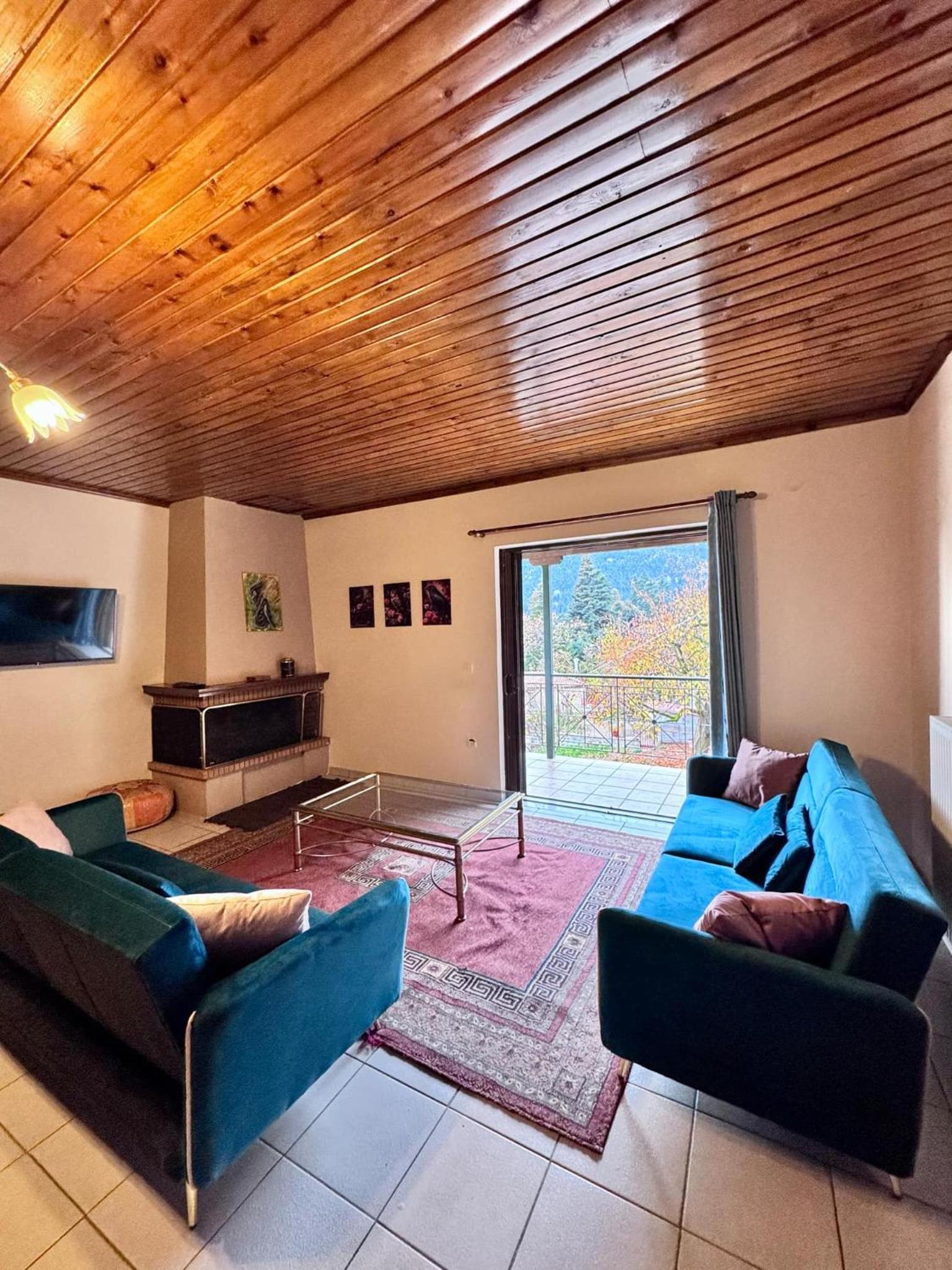 Two-Bedroom Apartment photo 2