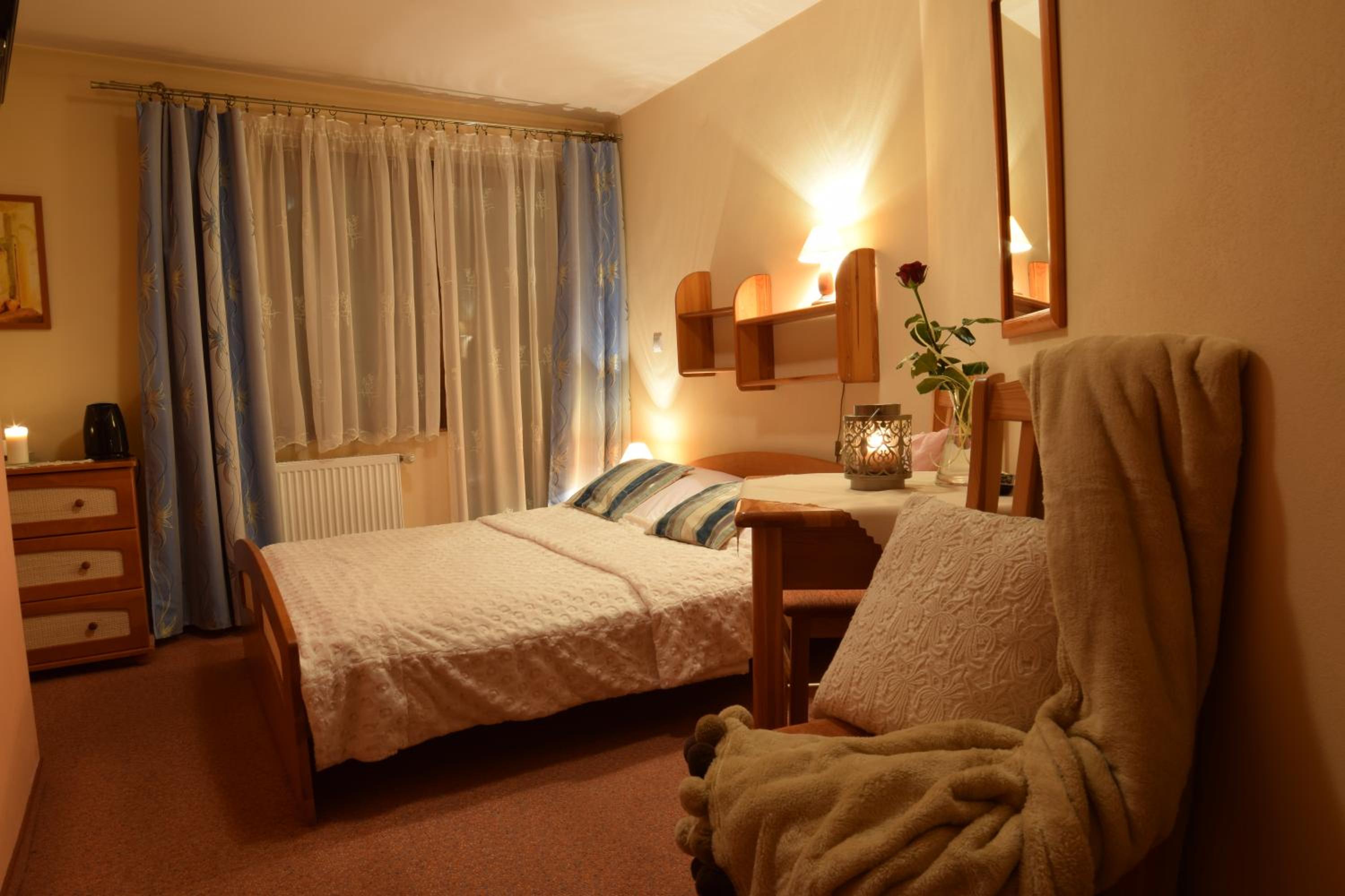Double or Twin Room photo 3