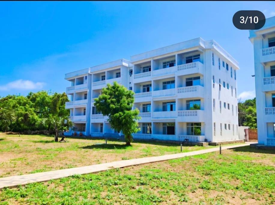 Two-Bedroom Apartment with Balcony and Terrace photo 1