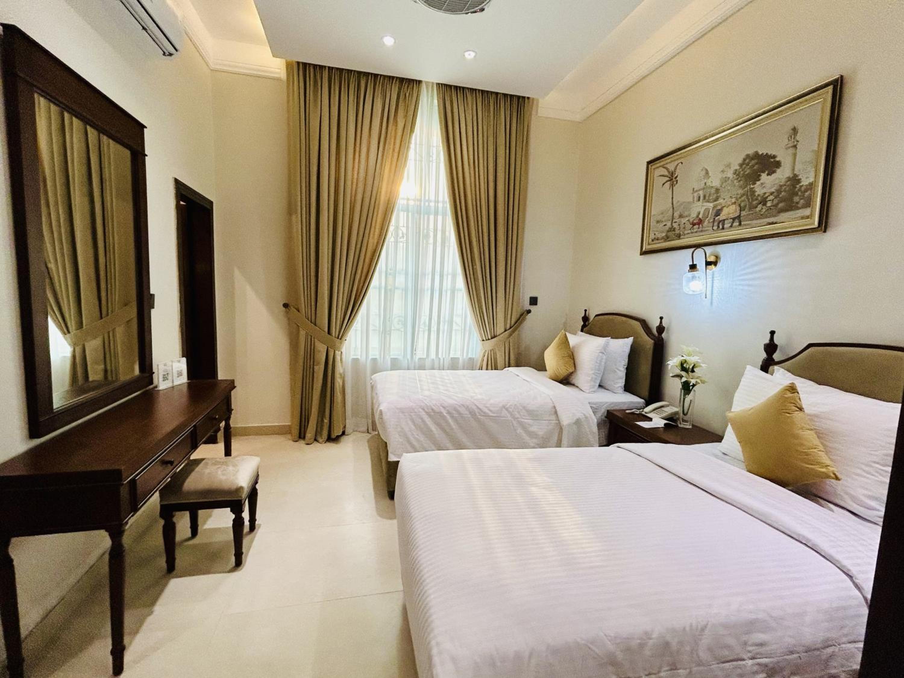 Deluxe Twin Room photo 3