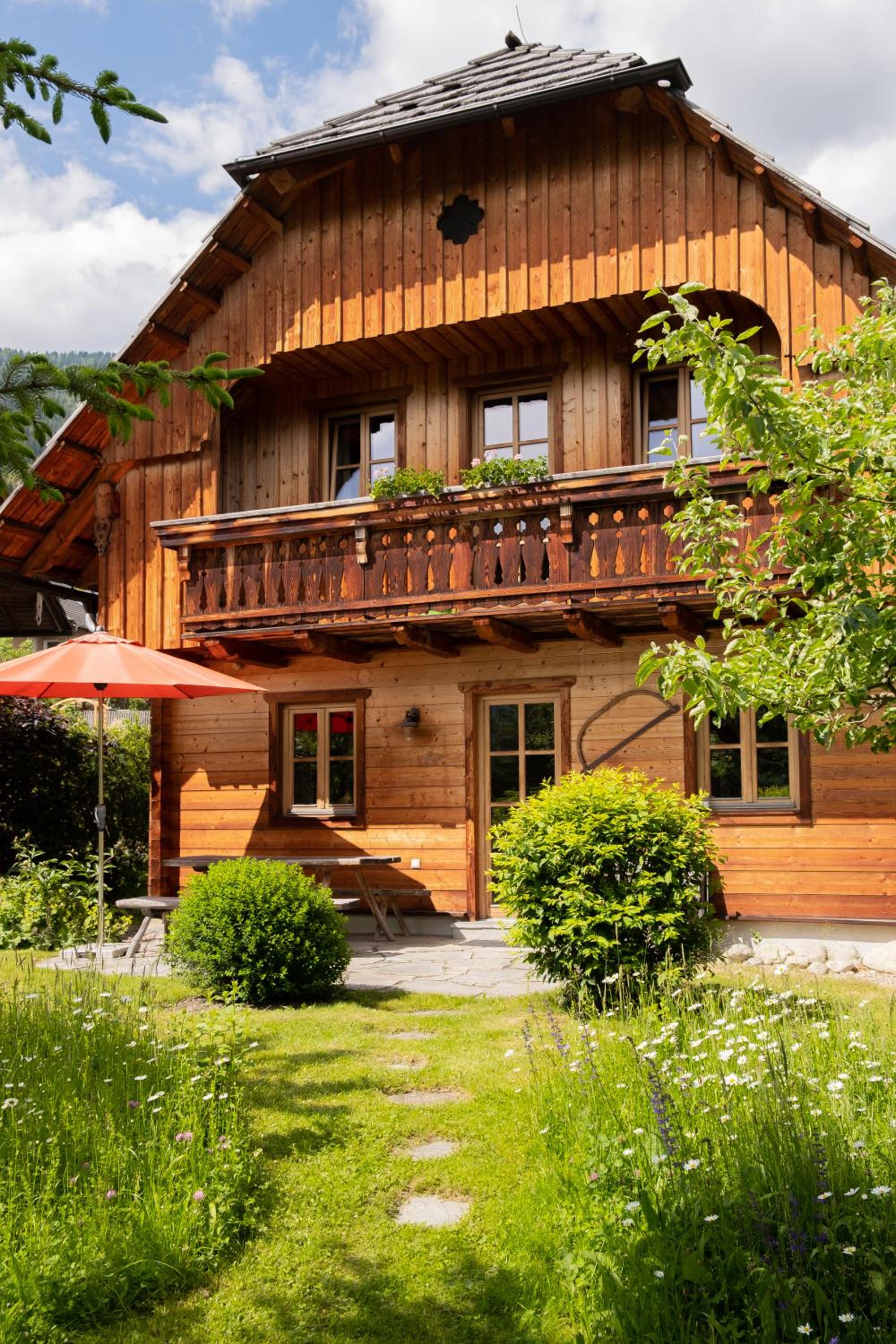 Three-Bedroom Chalet photo 2