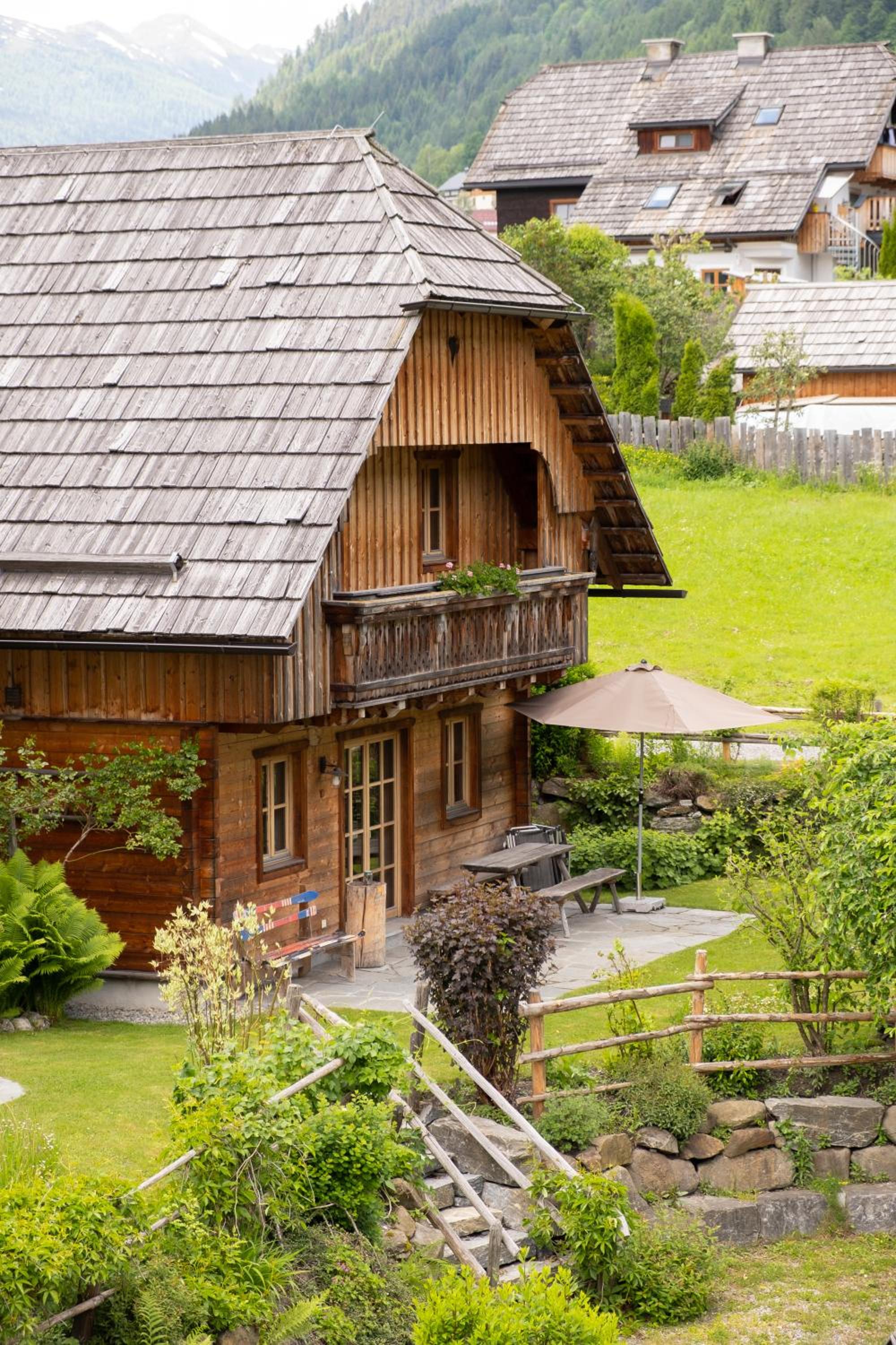 Three-Bedroom Chalet photo 1