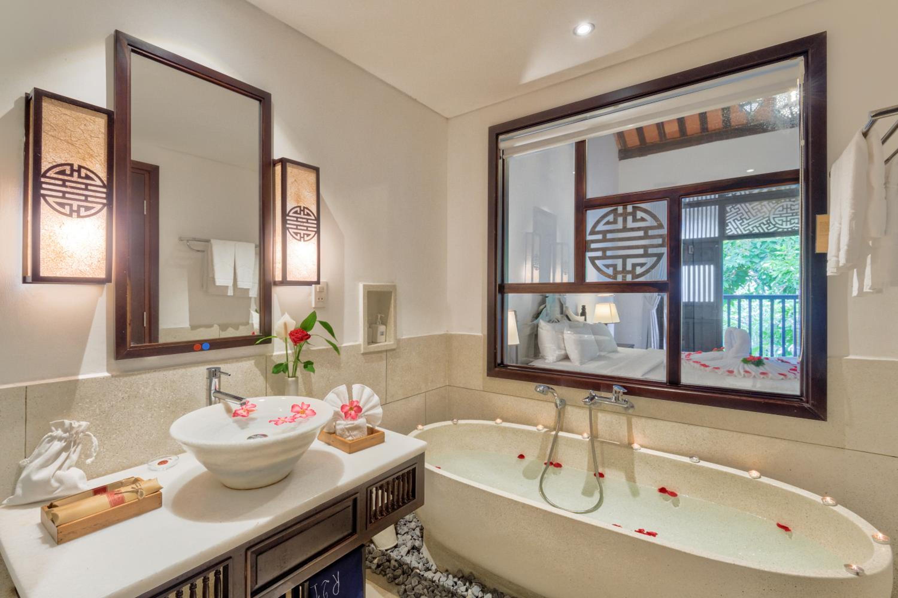 Deluxe Pool and Garden view room inclusive 60 minute Body treatment - Photo 1