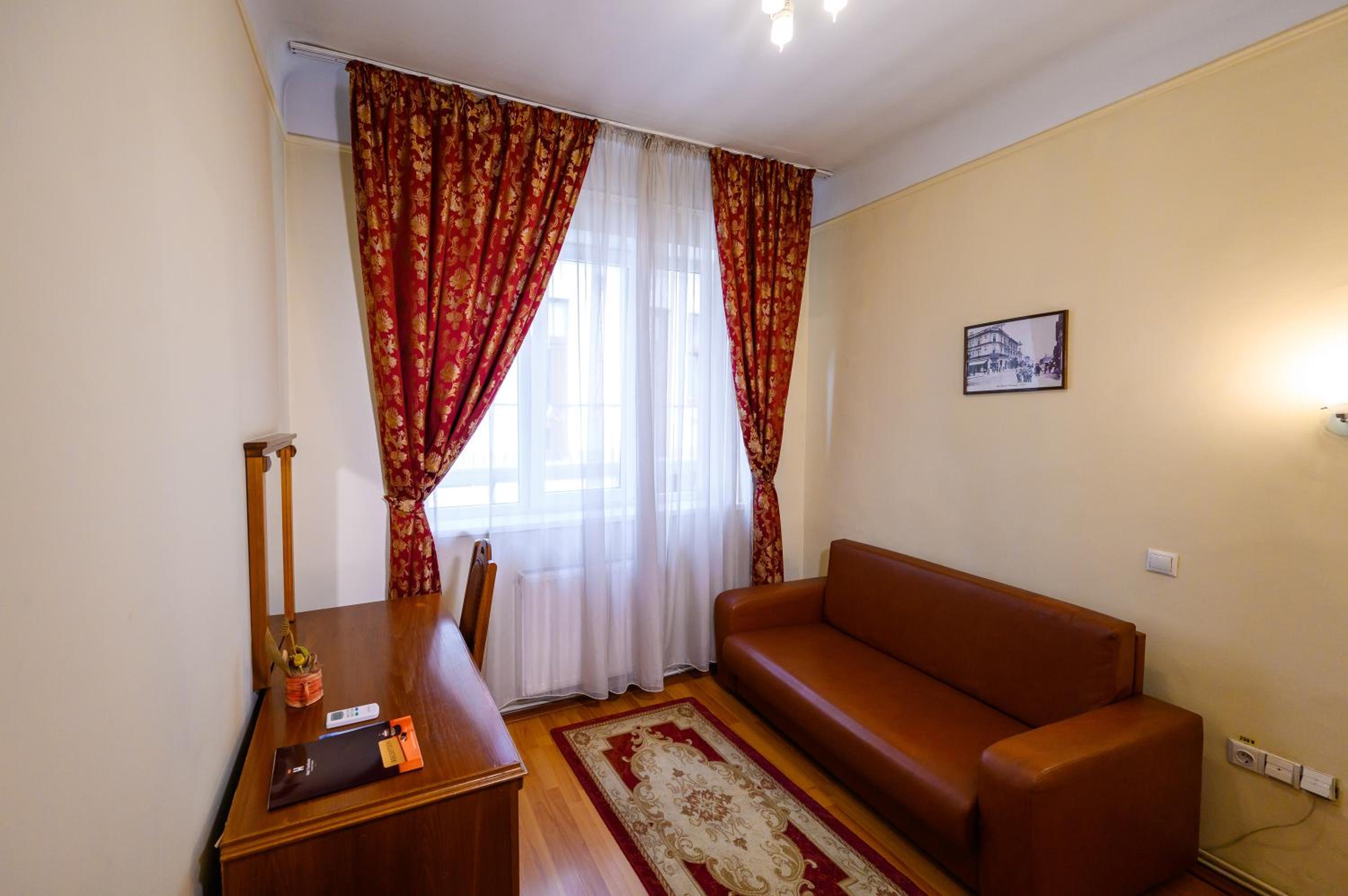 Junior Suite - Photo 8