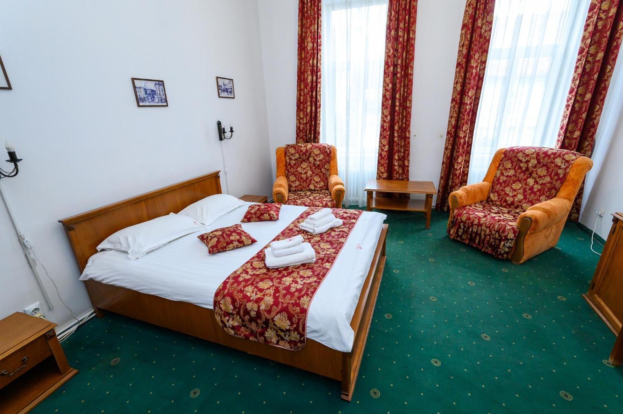 Suite - Photo 5