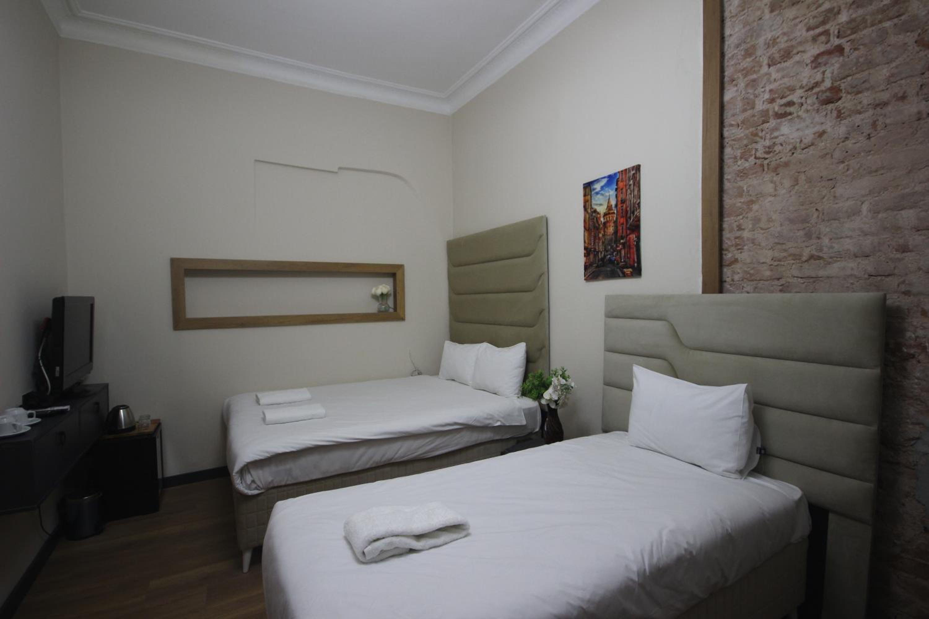 Budget Triple Room photo 1