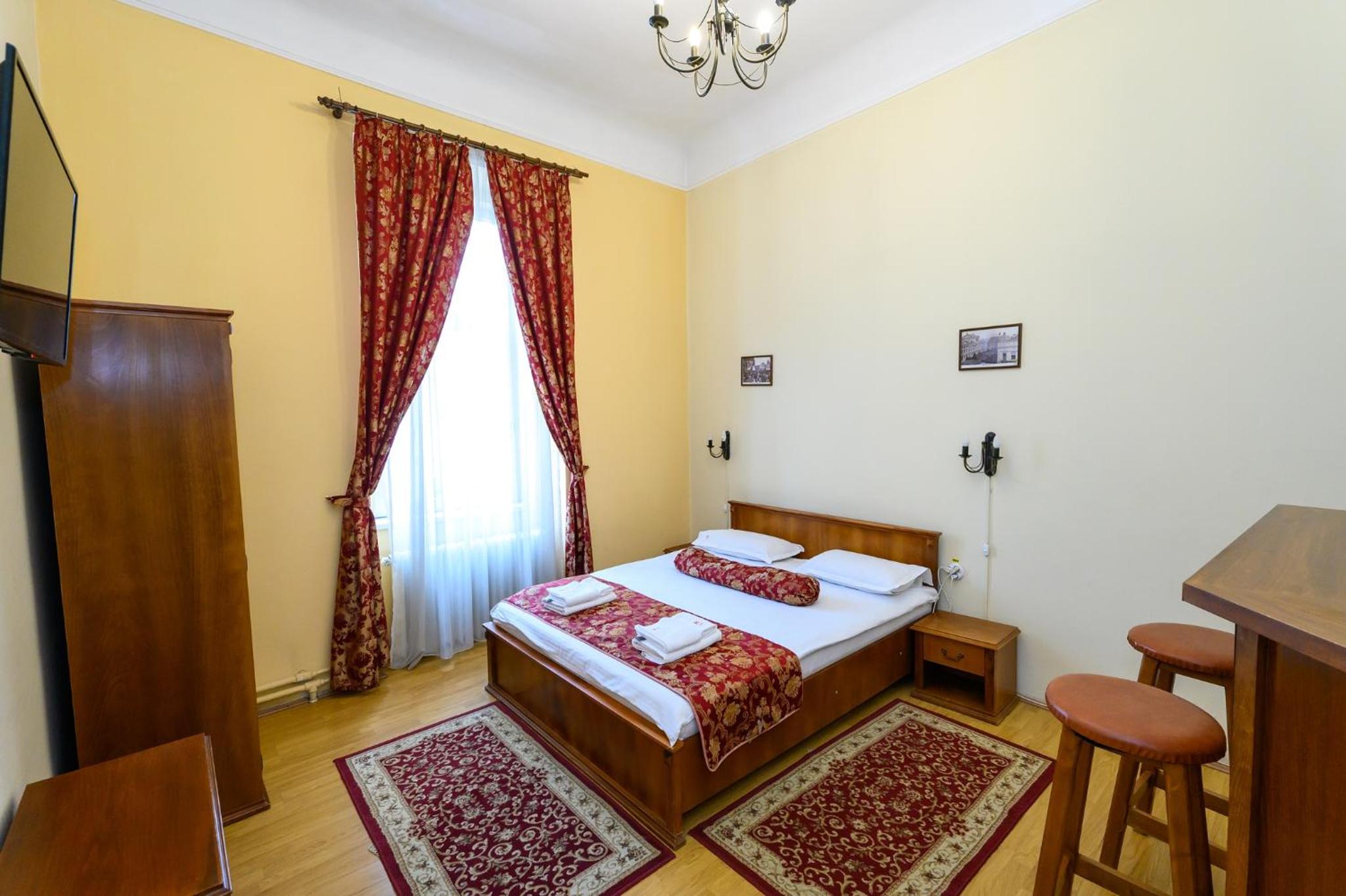 Suite - Photo 3
