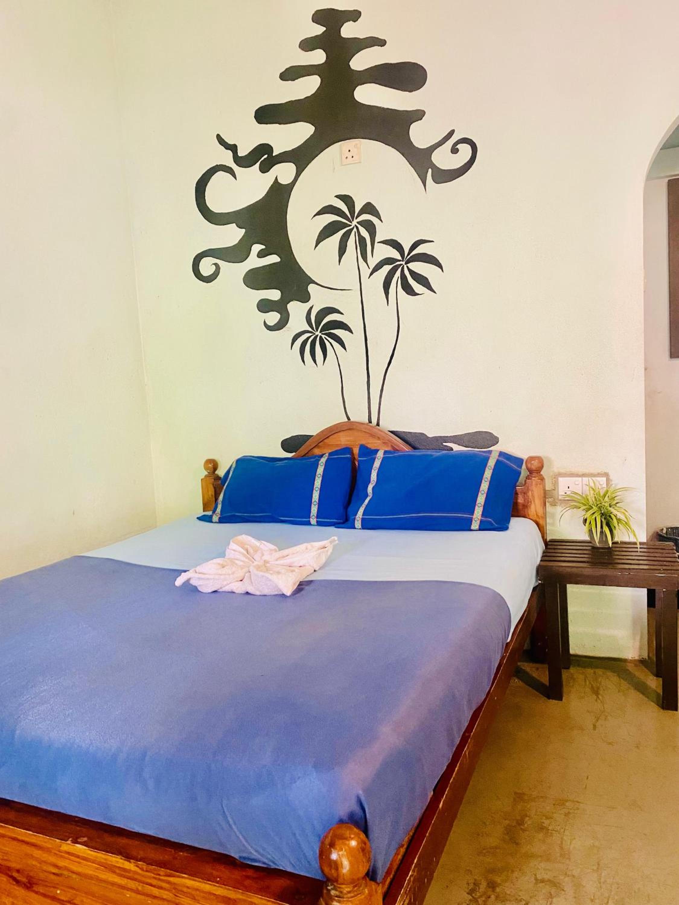 Budget Single Room photo 3