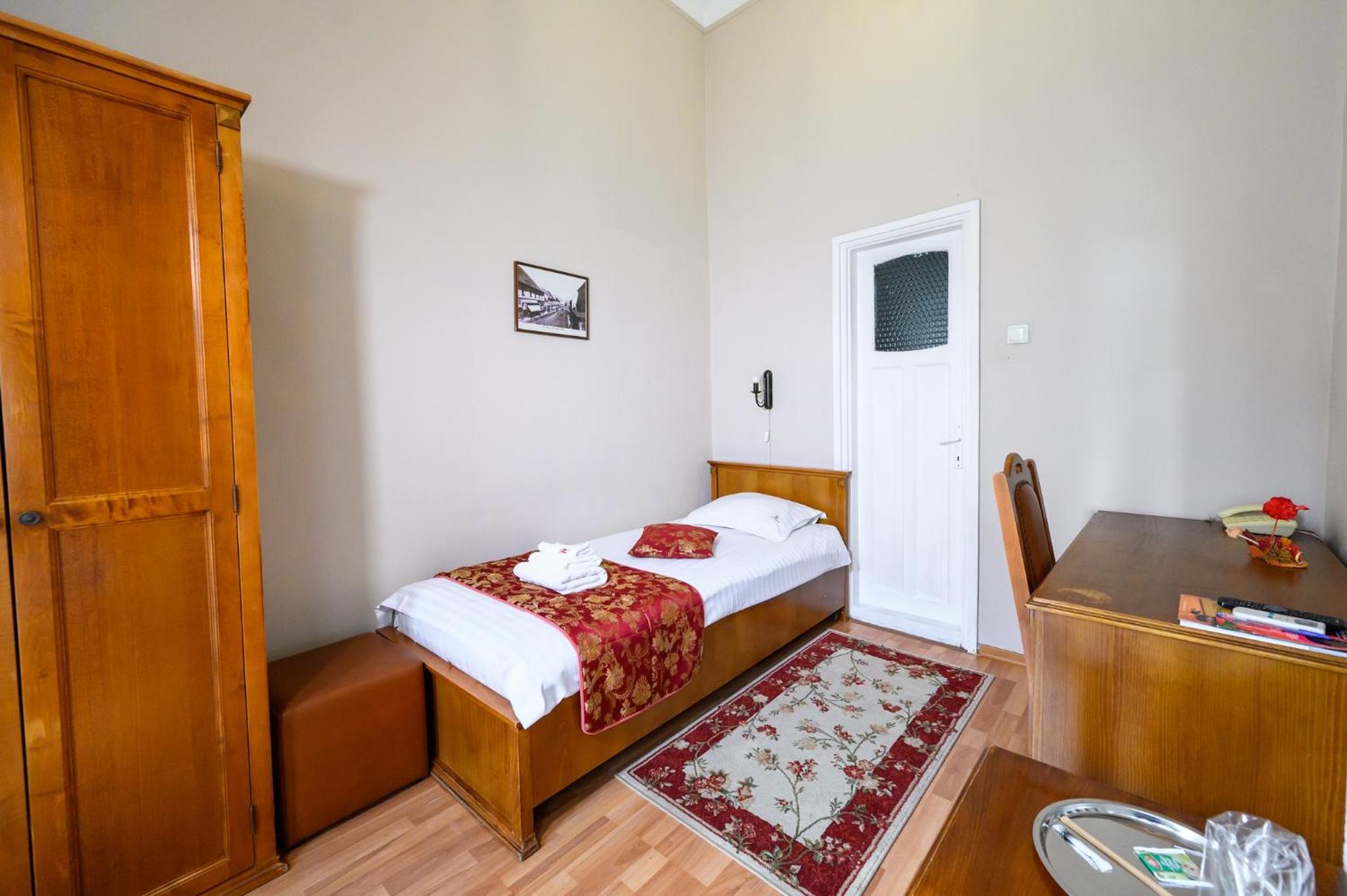 Budget Single Room photo 2