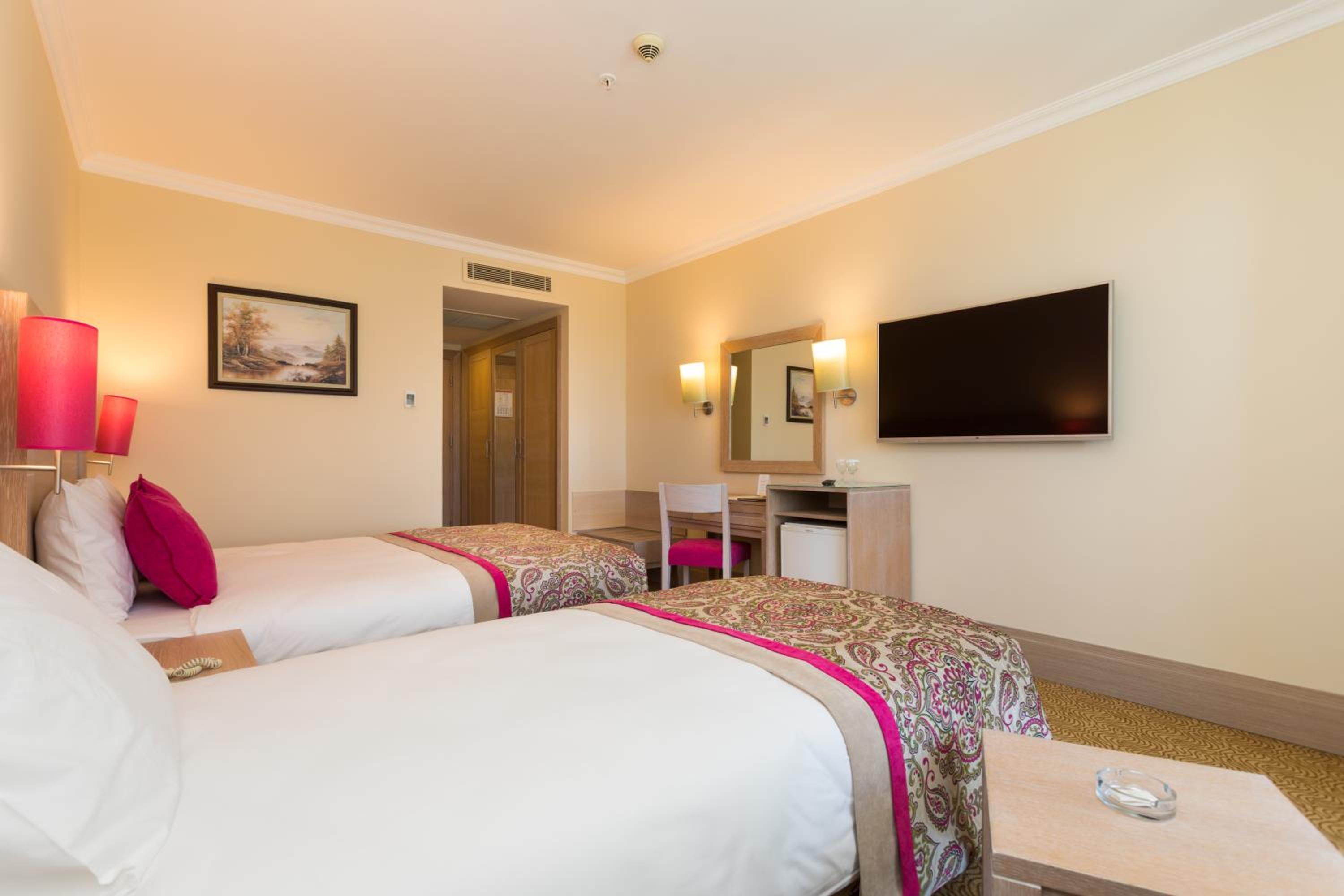 Triple Side Sea View Room