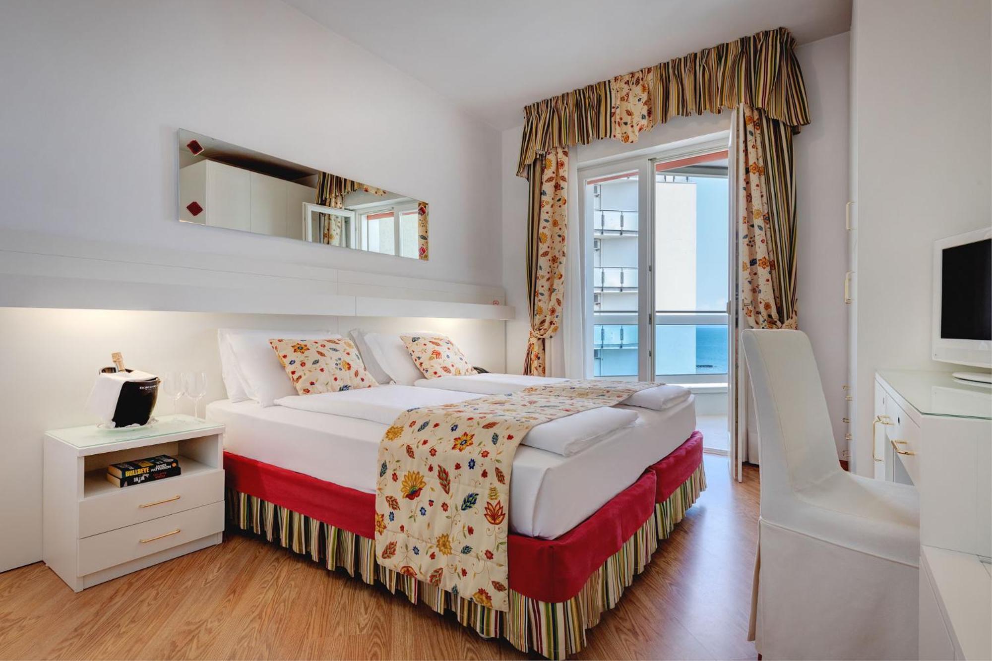 Budget Double Room - Photo 3
