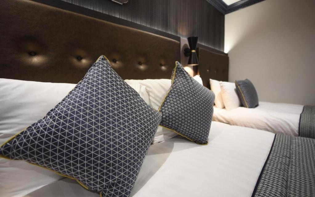 Double Room with Extra Bed photo 1