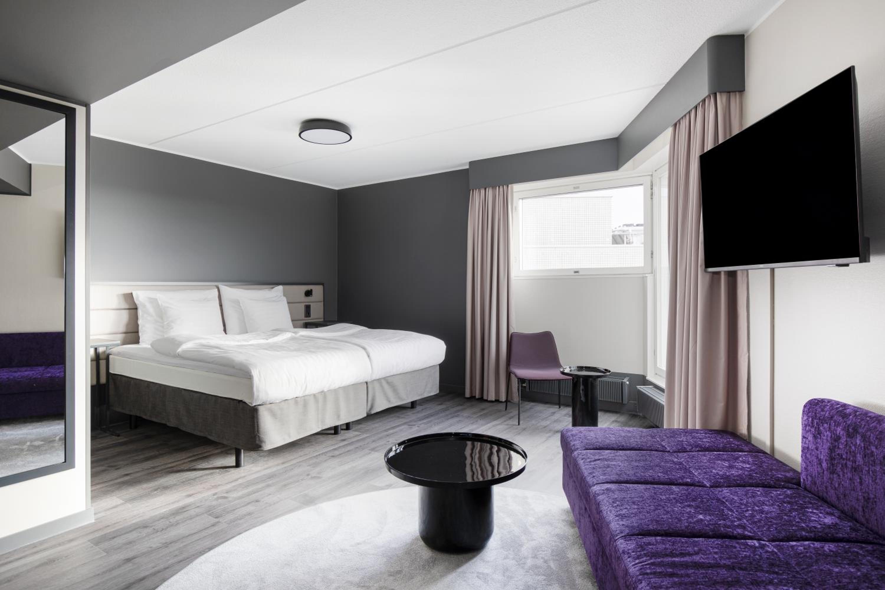 Superior King Room