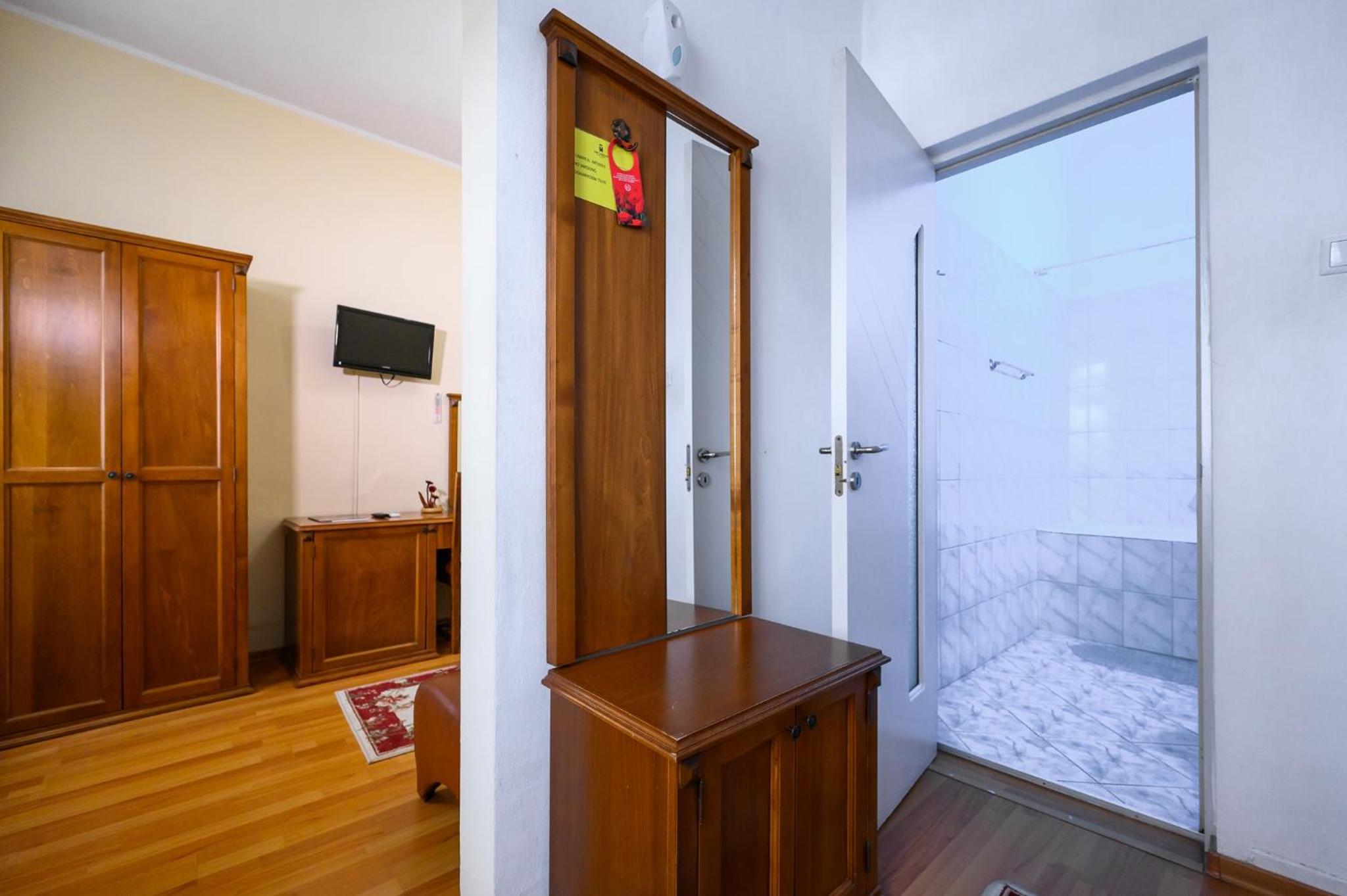 Superior Double or Twin Room - Photo 14