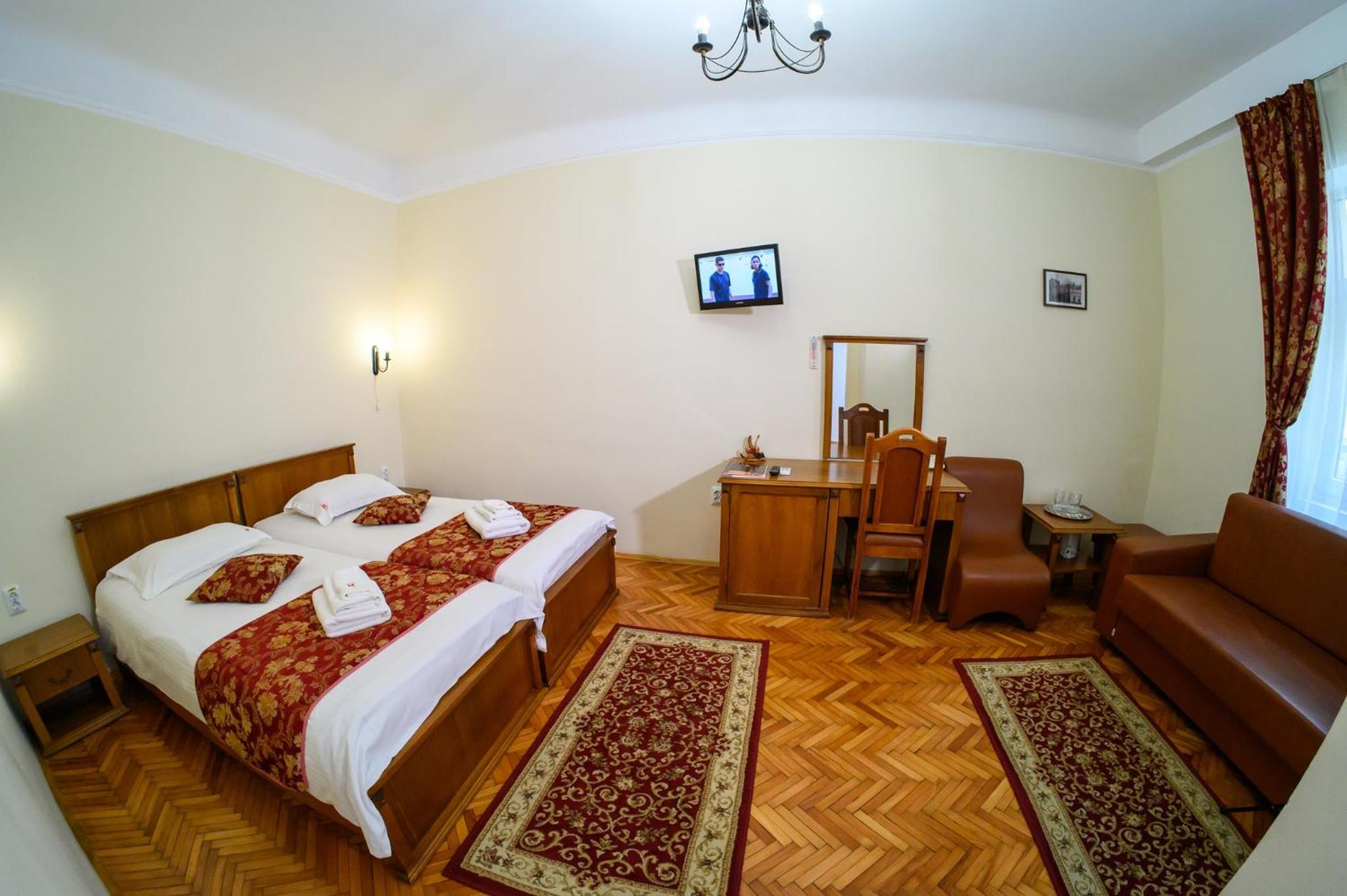 Superior Double or Twin Room - Photo 18