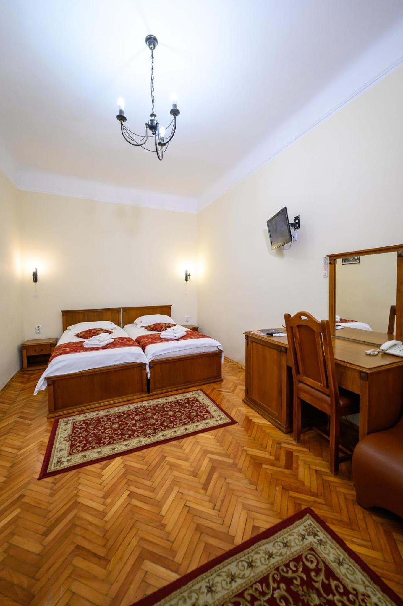 Superior Double or Twin Room - Photo 19