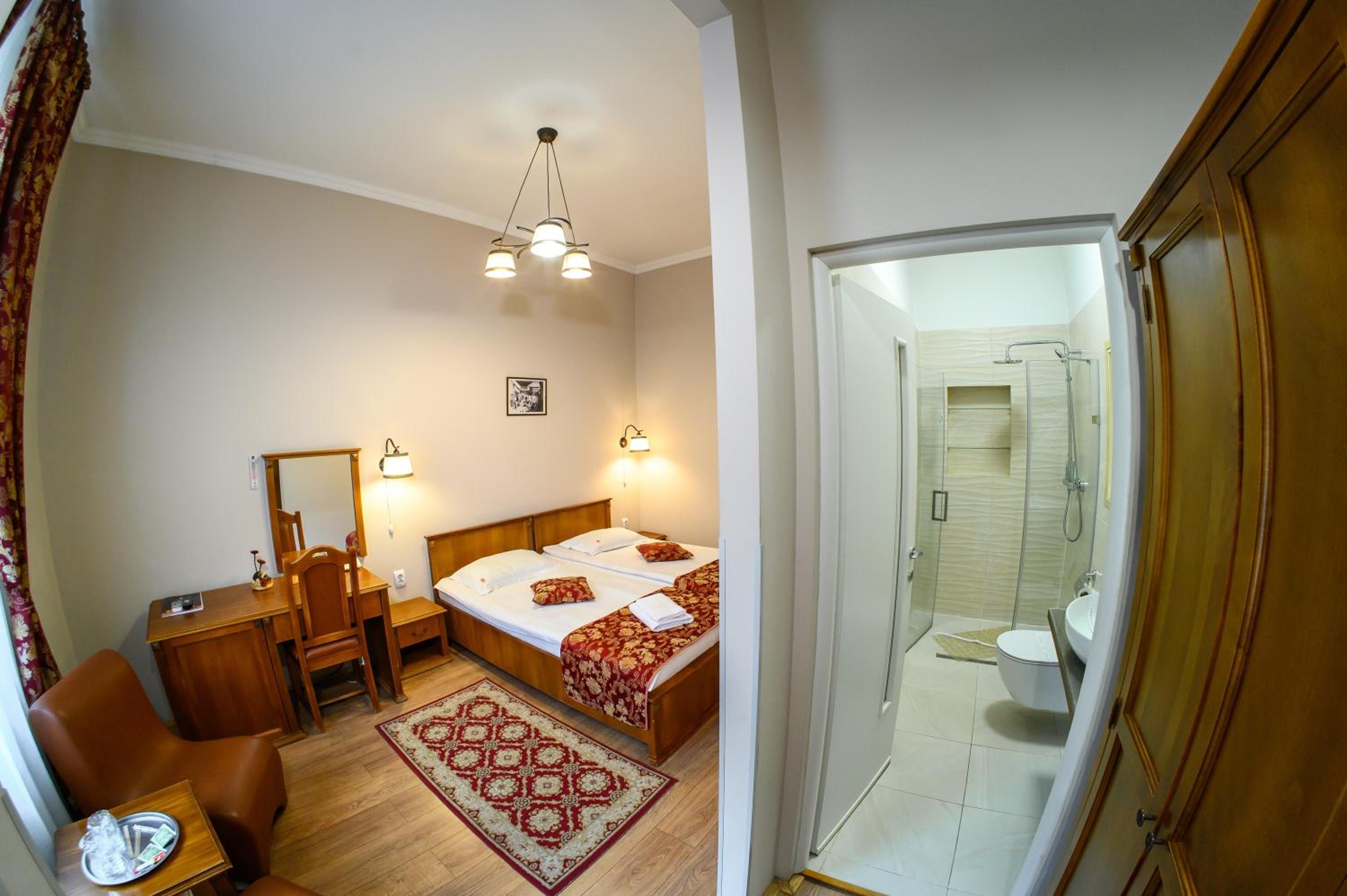 Superior Double or Twin Room - Photo 21
