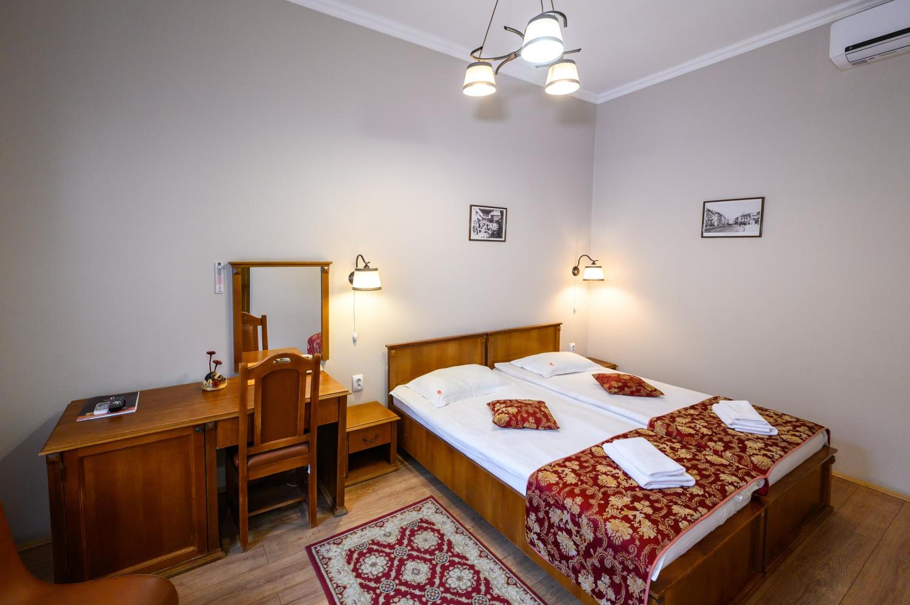 Superior Double or Twin Room - Photo 3