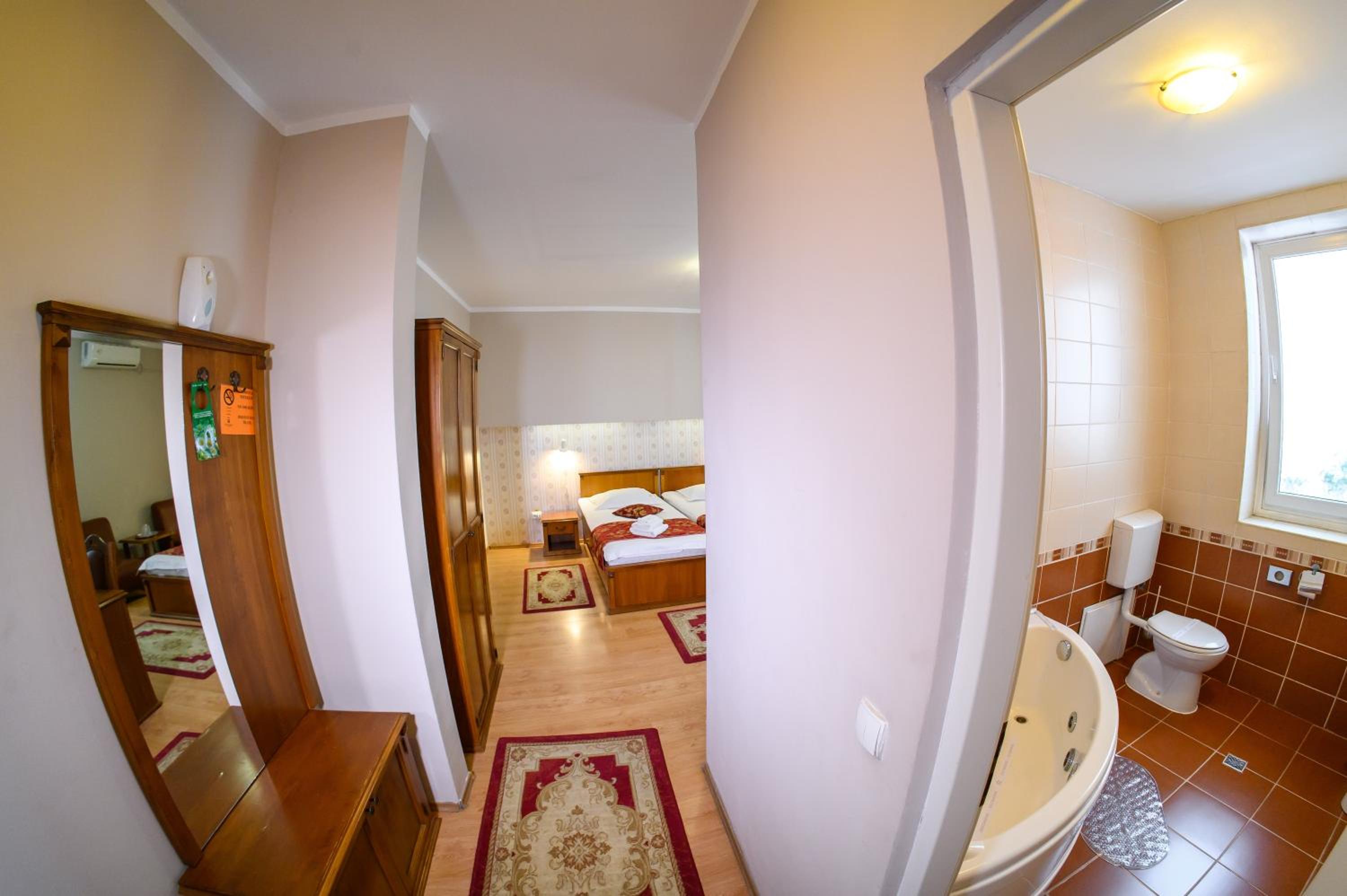 Superior Double or Twin Room - Photo 7