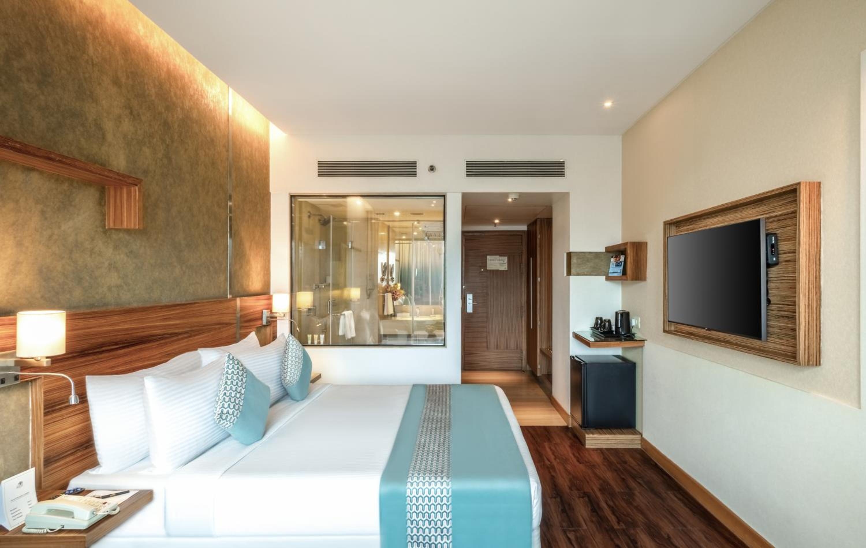 Grand Room - Photo 1