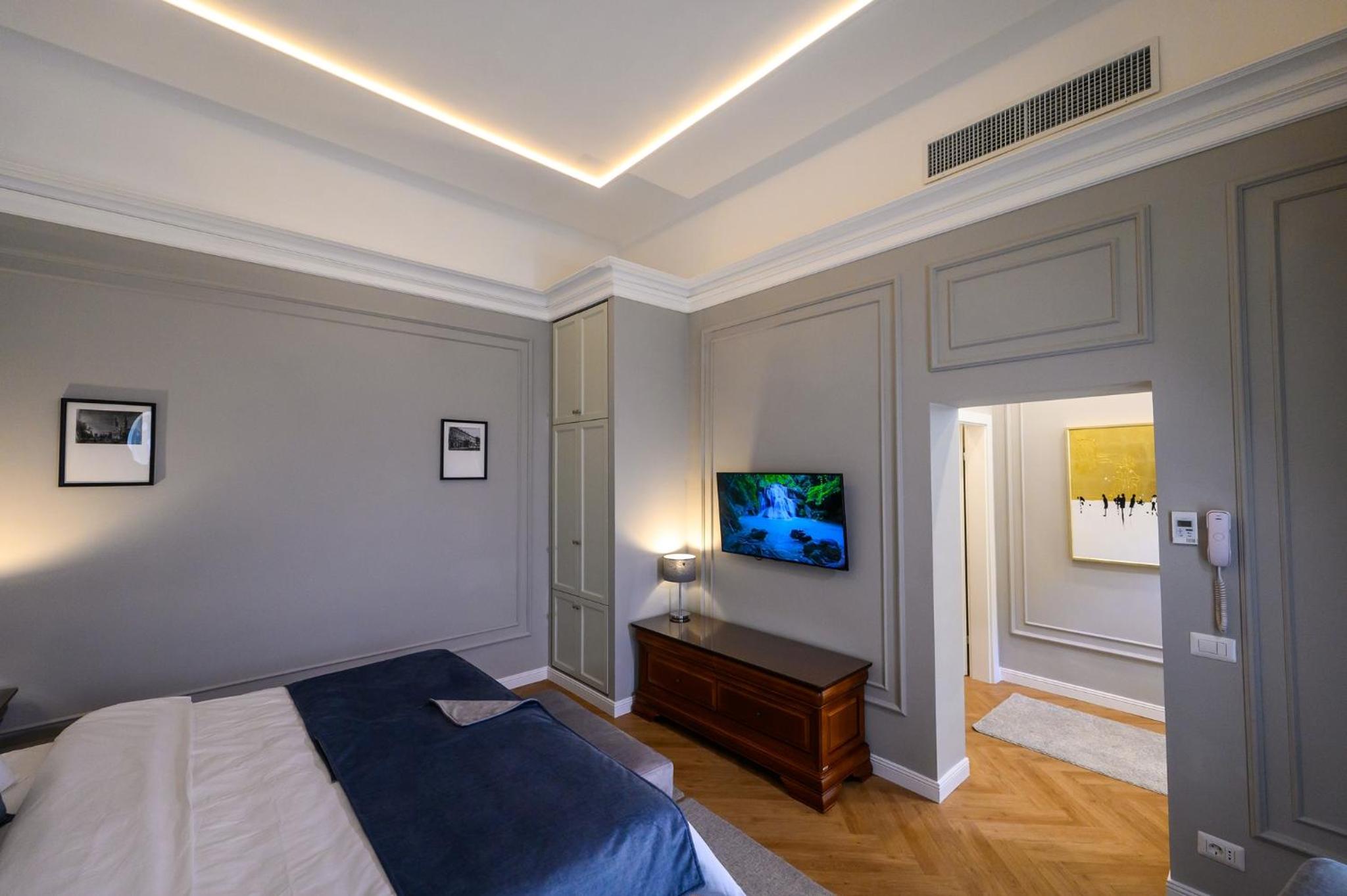 Deluxe Double or Twin Room - Photo 3