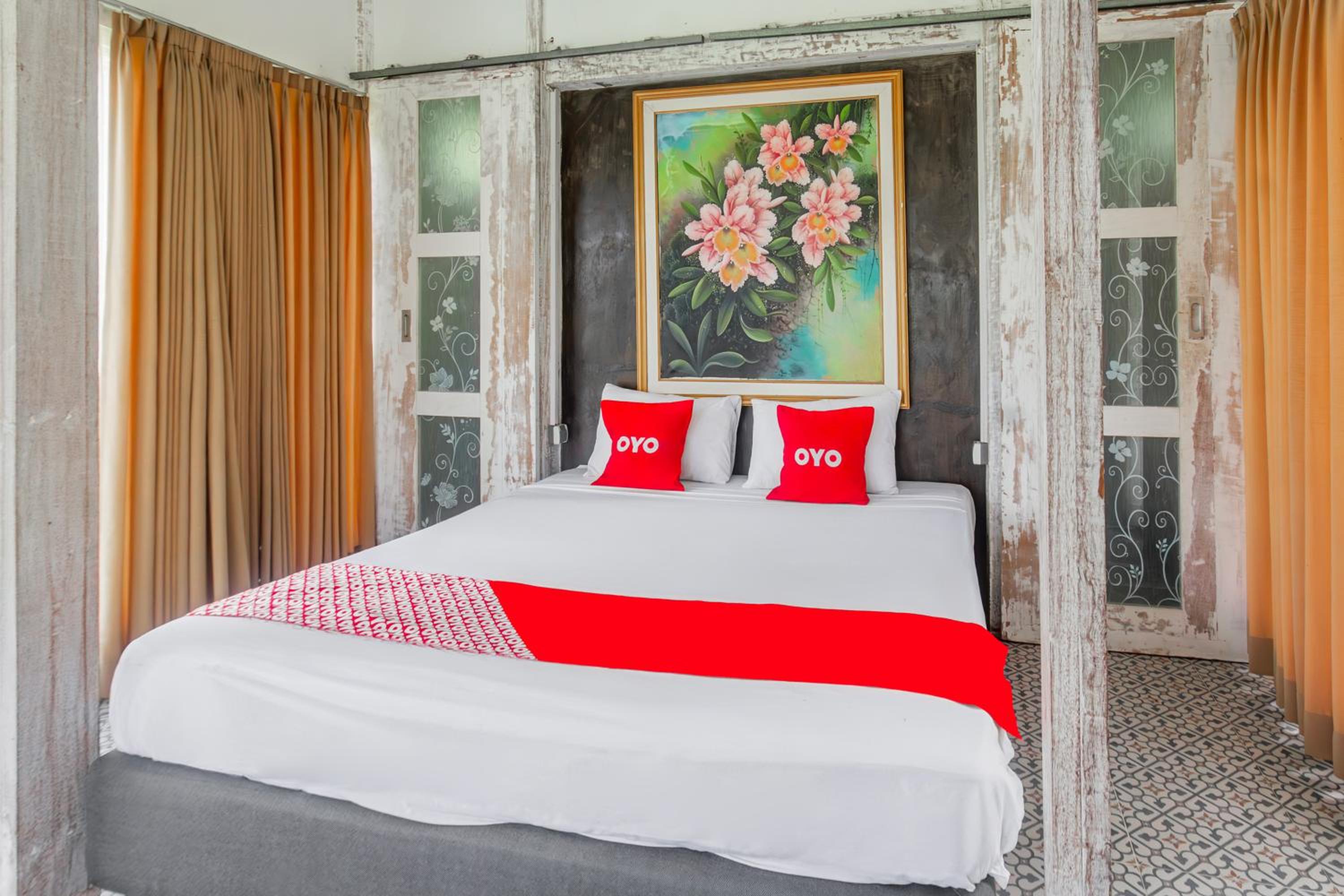 Deluxe King Room photo 3