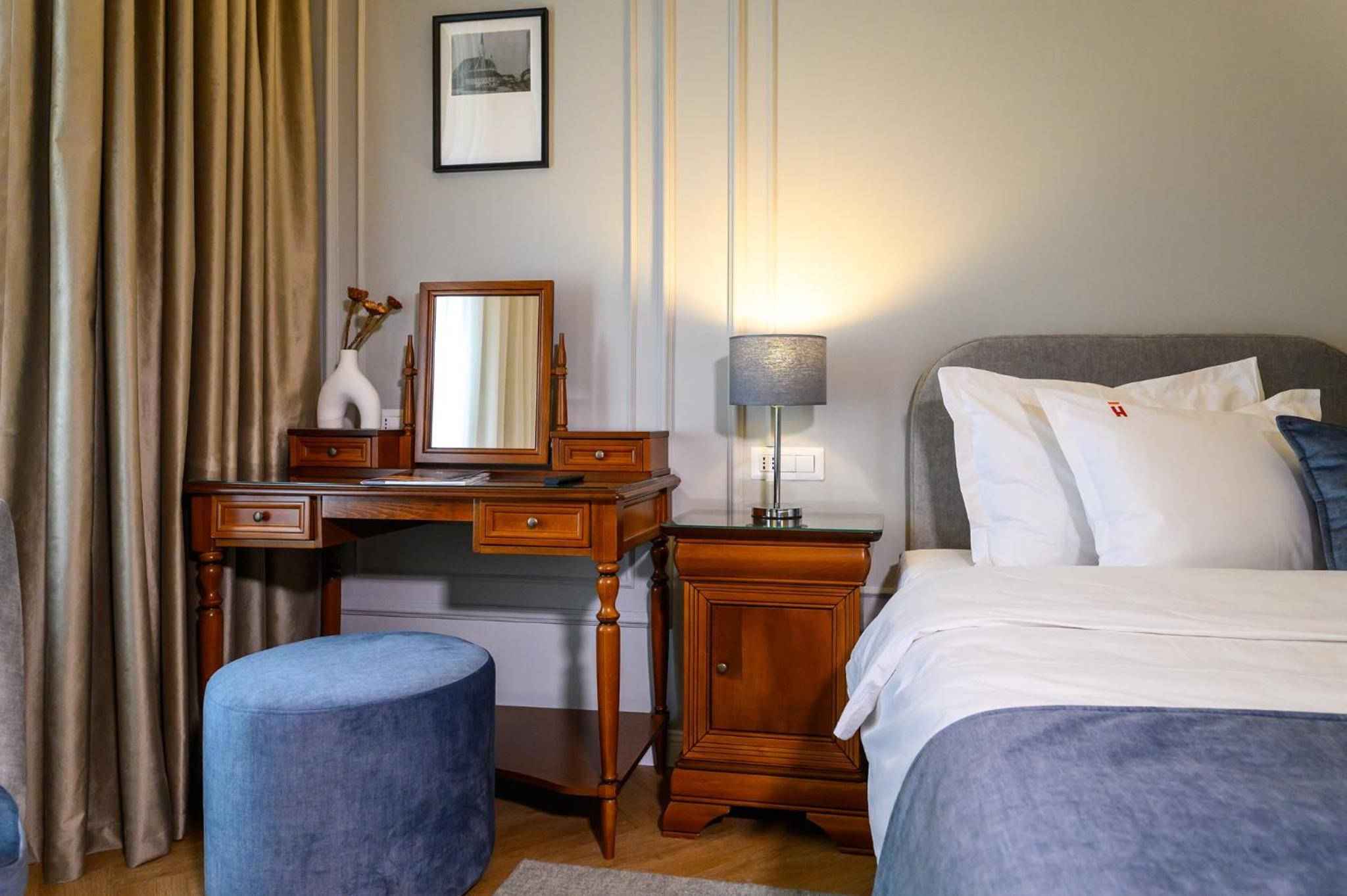 Deluxe Double or Twin Room - Photo 4