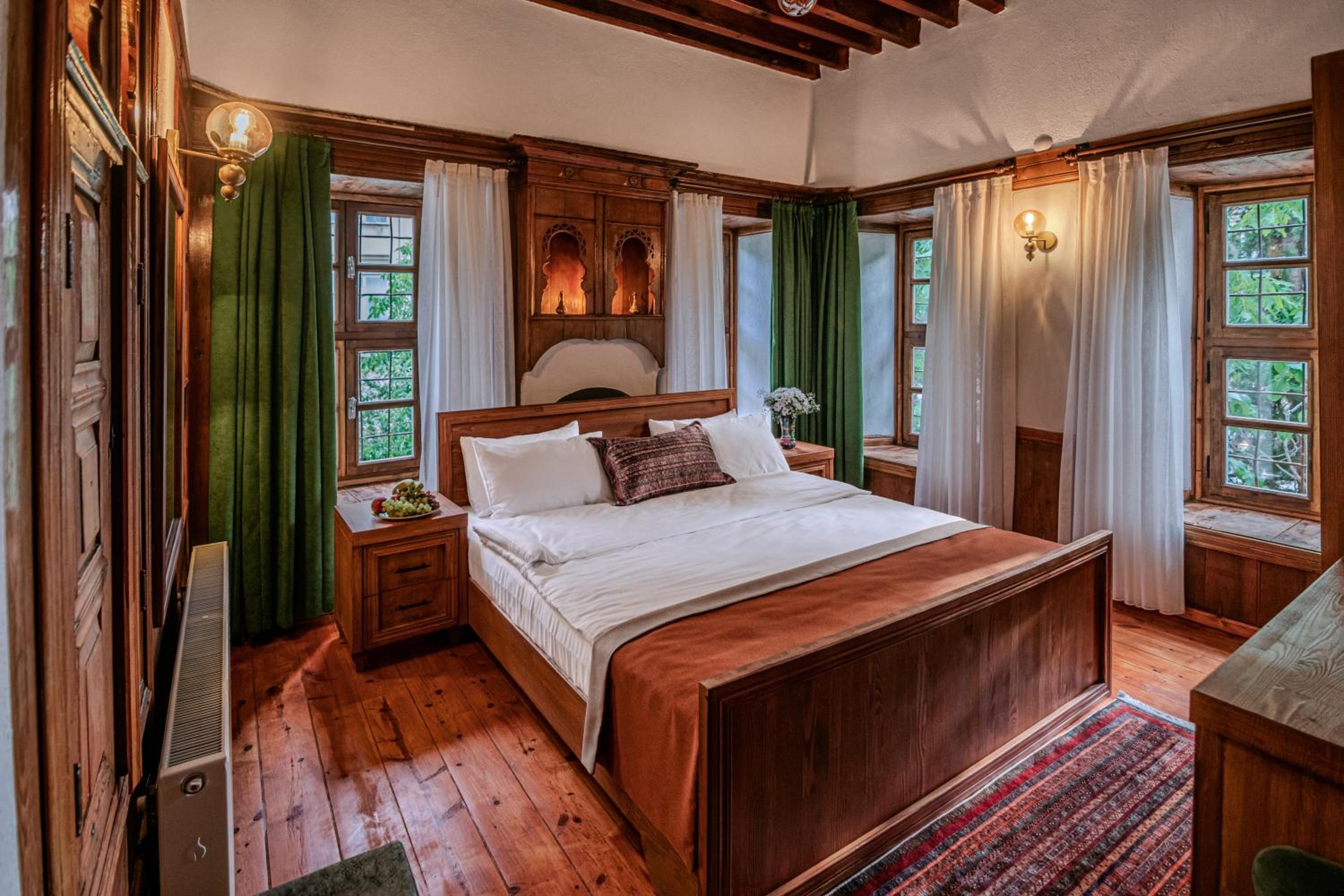 Deluxe Double Room photo 2