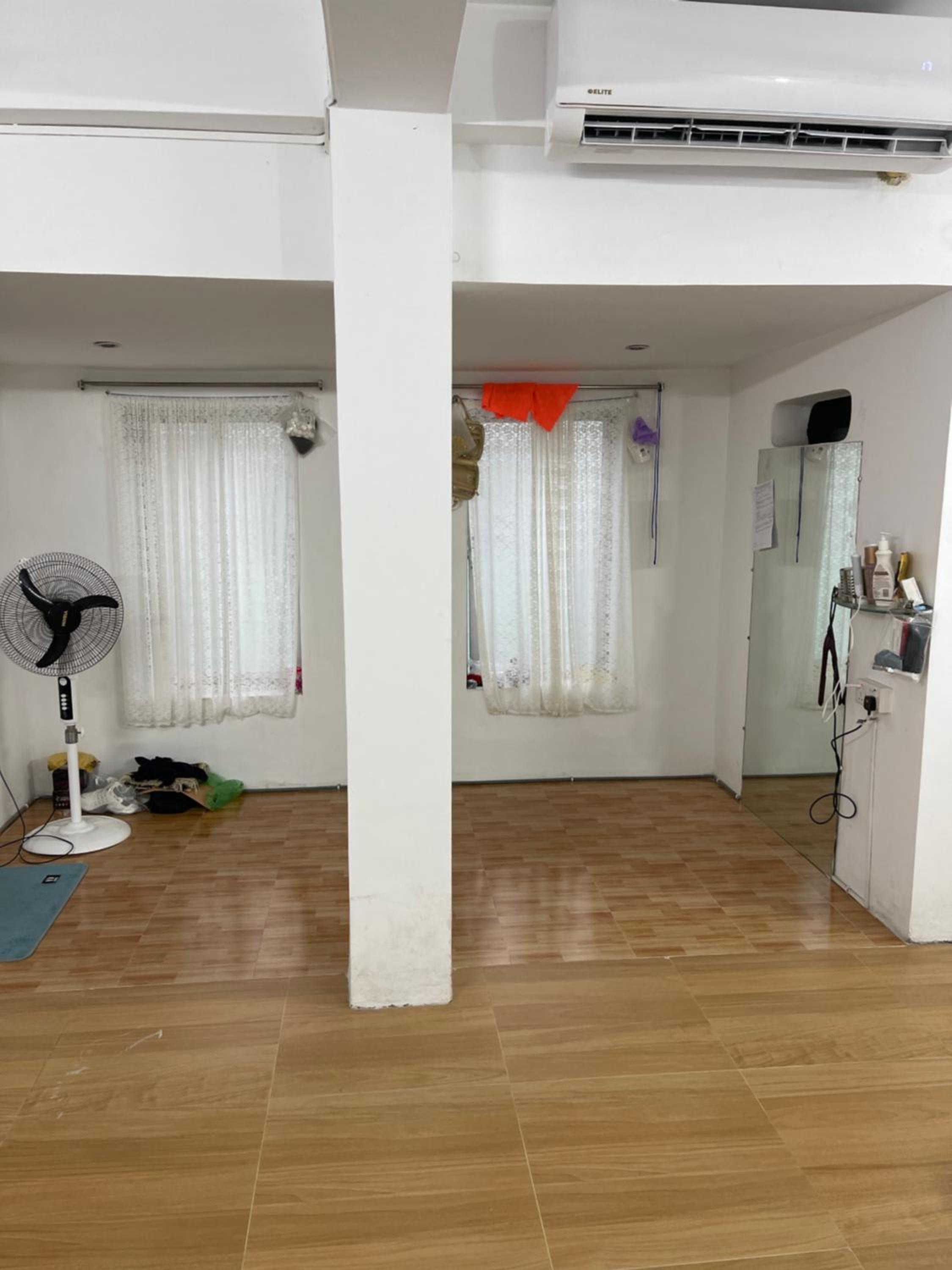 Family Room photo 3