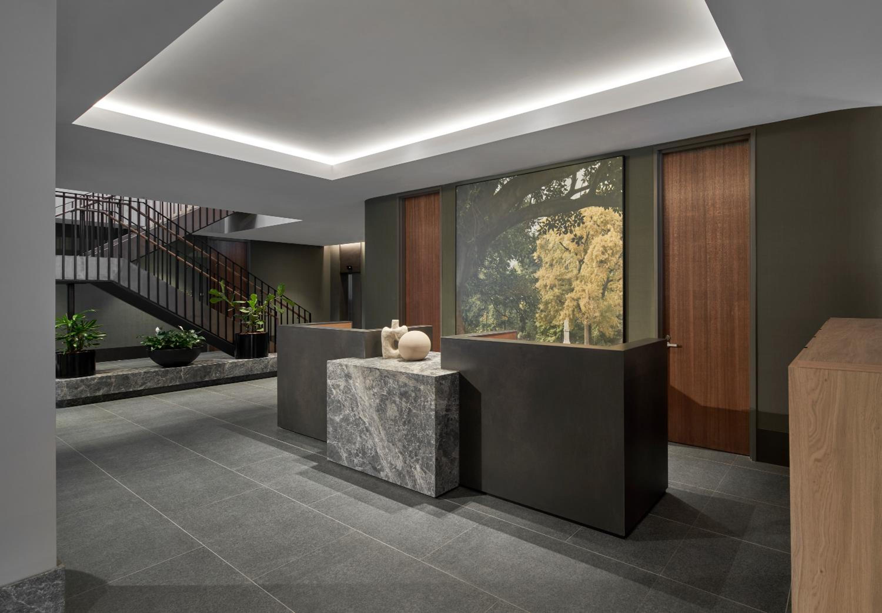 Premium King Room  - Photo 3