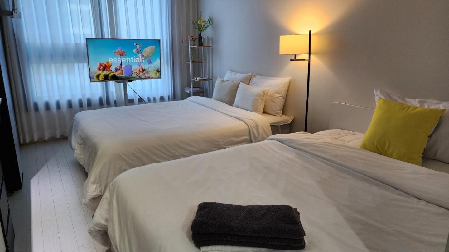 Deluxe Queen Room with Two Queen Beds