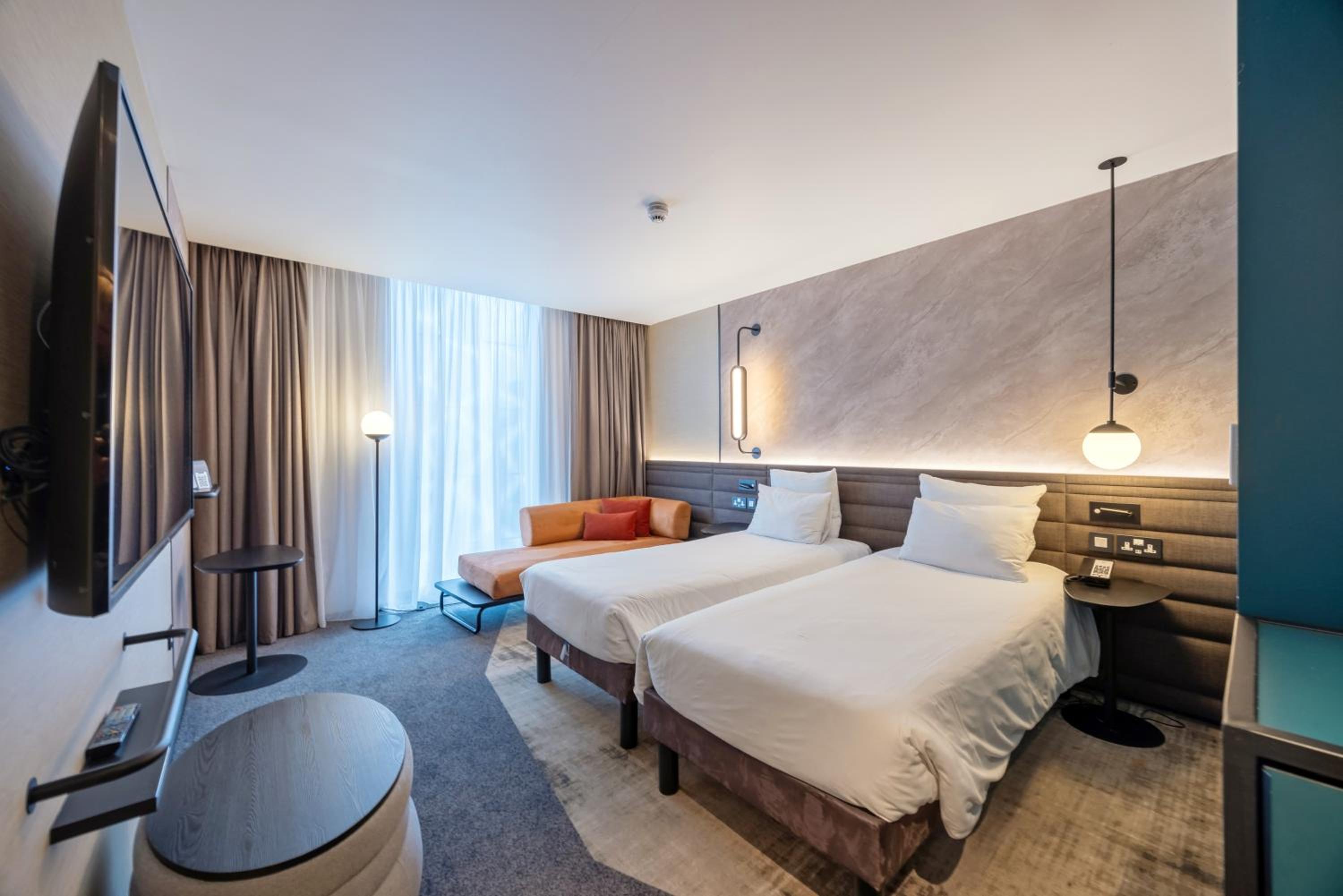 Standard Twin Room - Photo 1