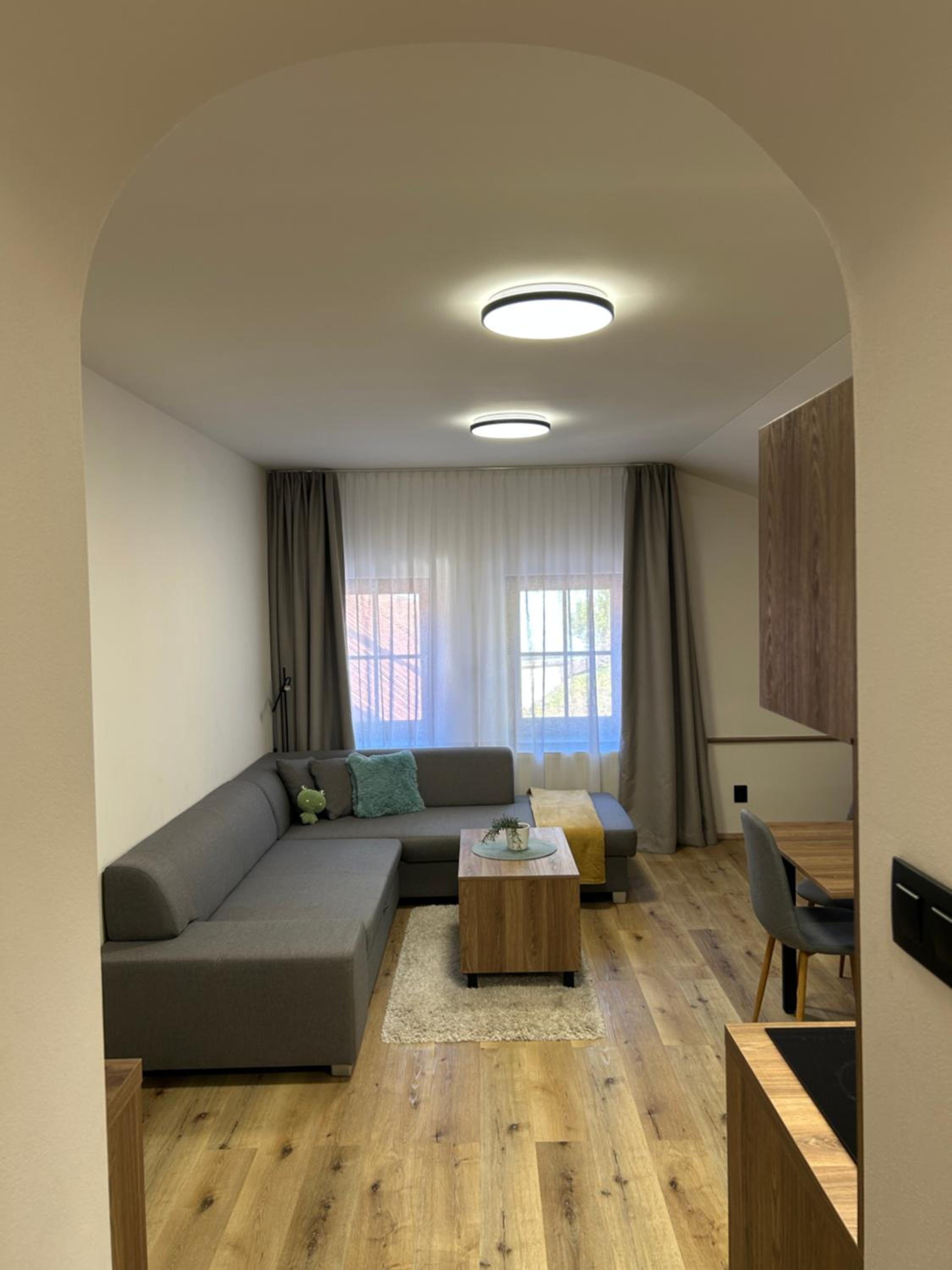 One-Bedroom Apartment photo 1