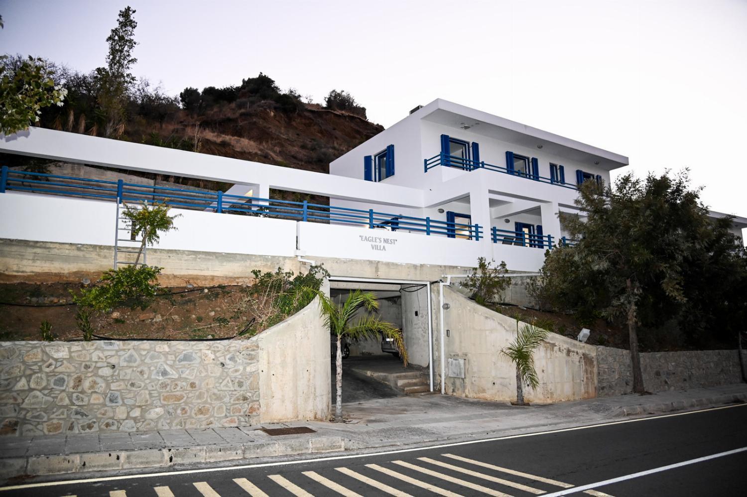 Villa photo 3