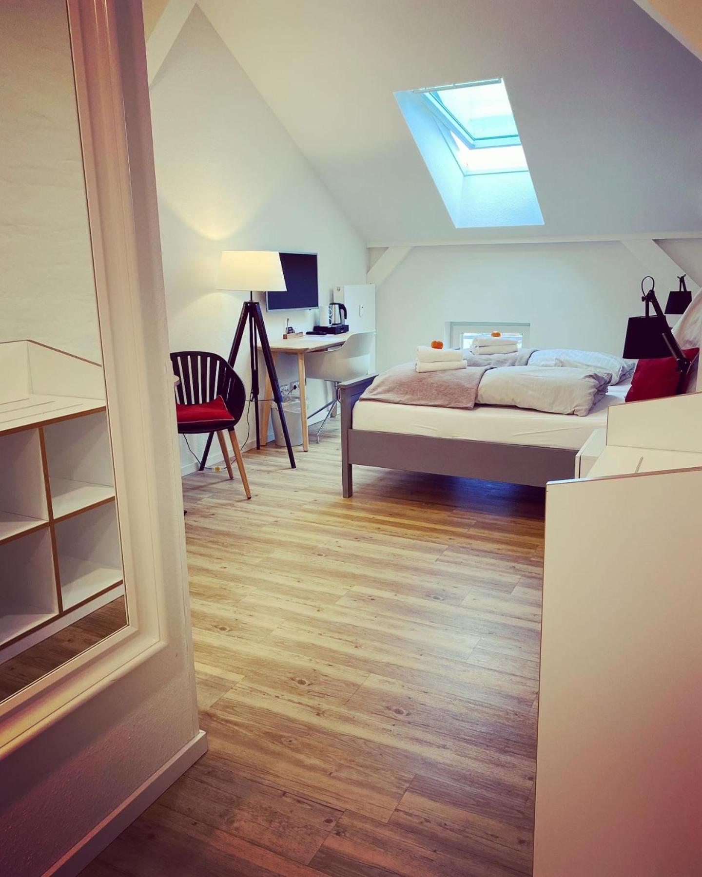 Double Room - Photo 9
