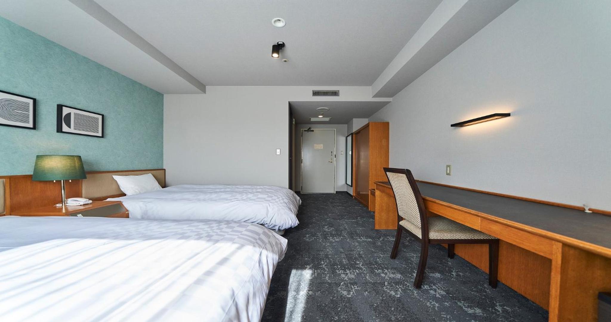Twin Room - Non-Smoking - Photo 4