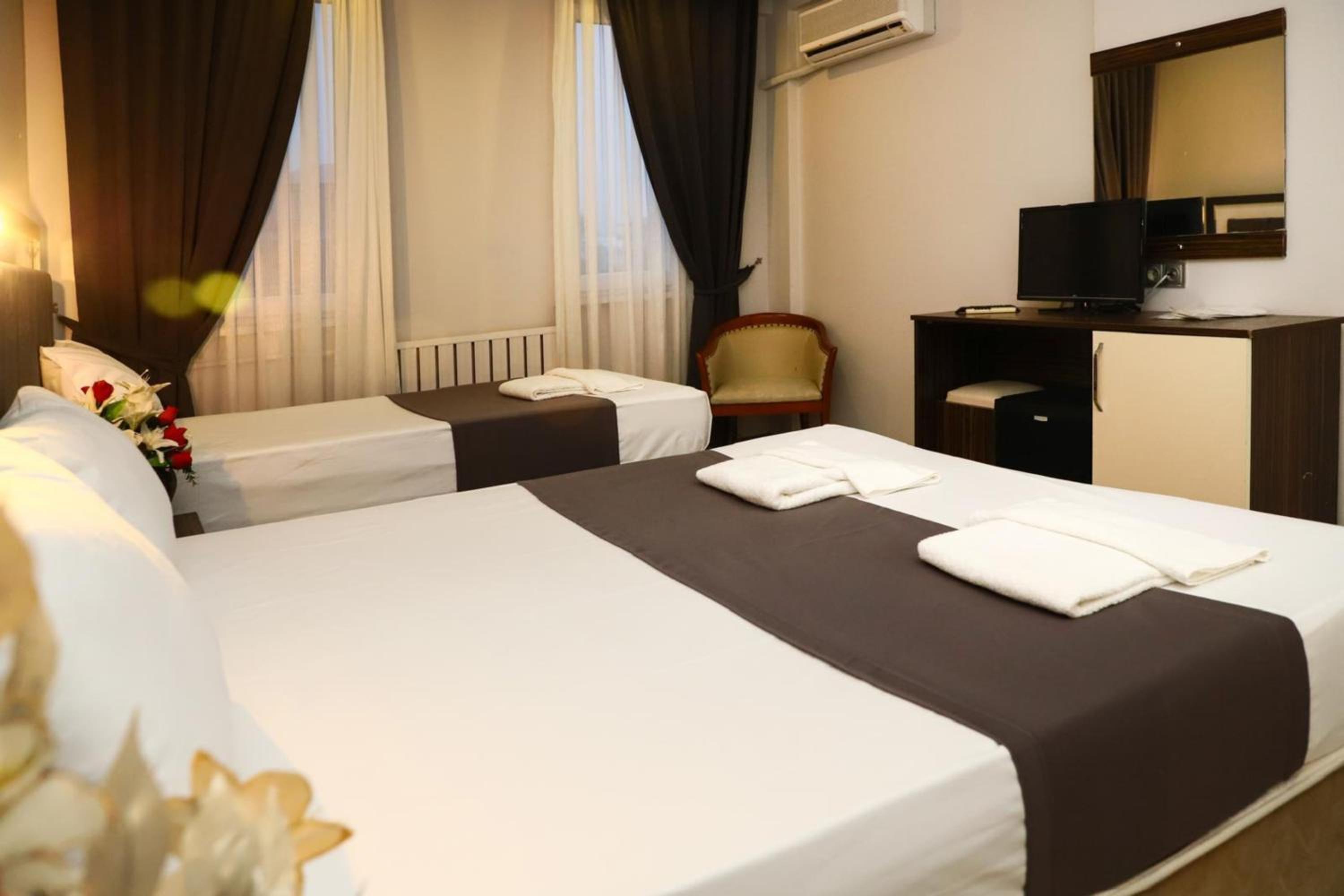 Triple Room with City View photo 3