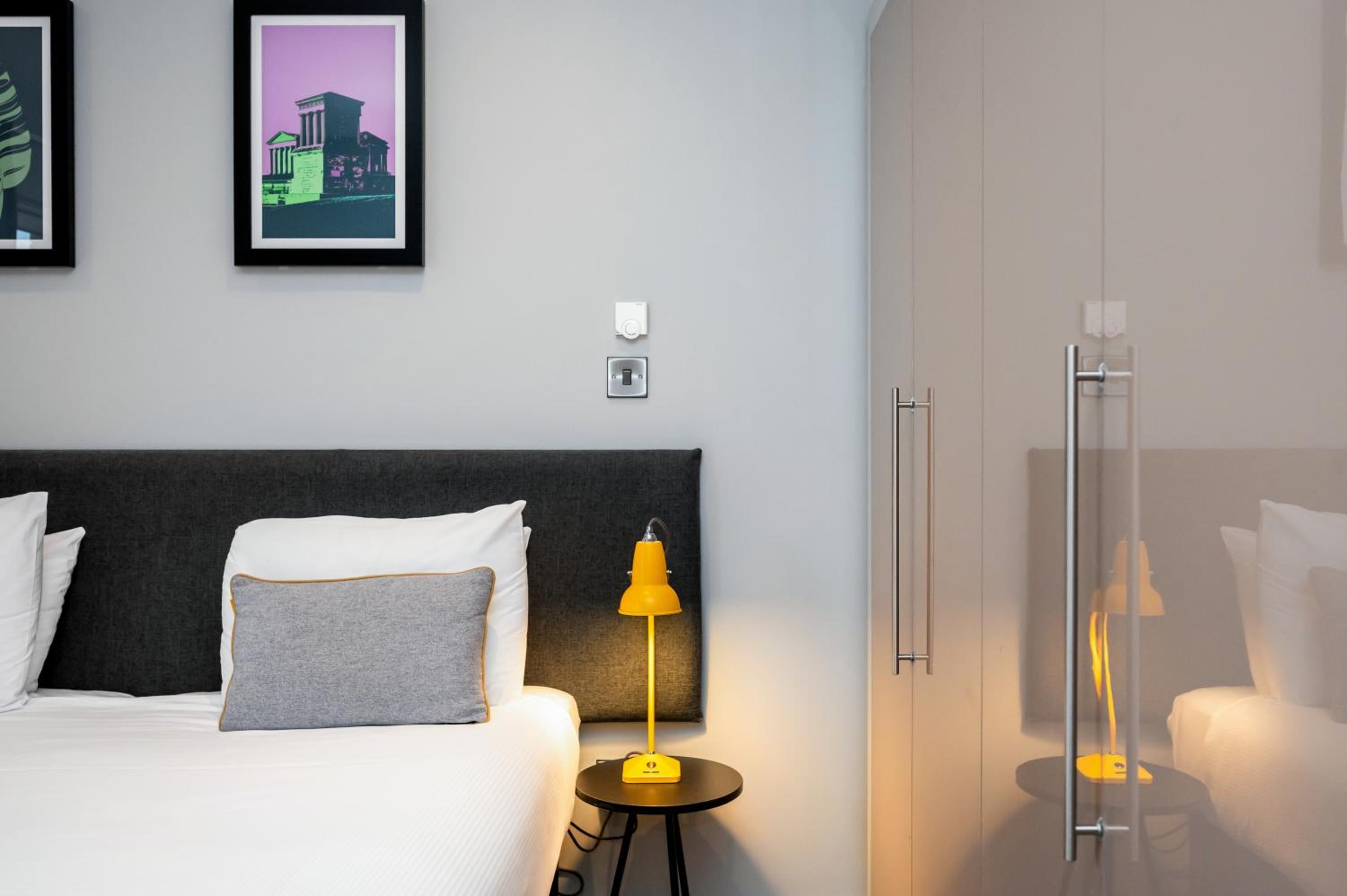 Two-Bedroom Apartment (6 Adults)