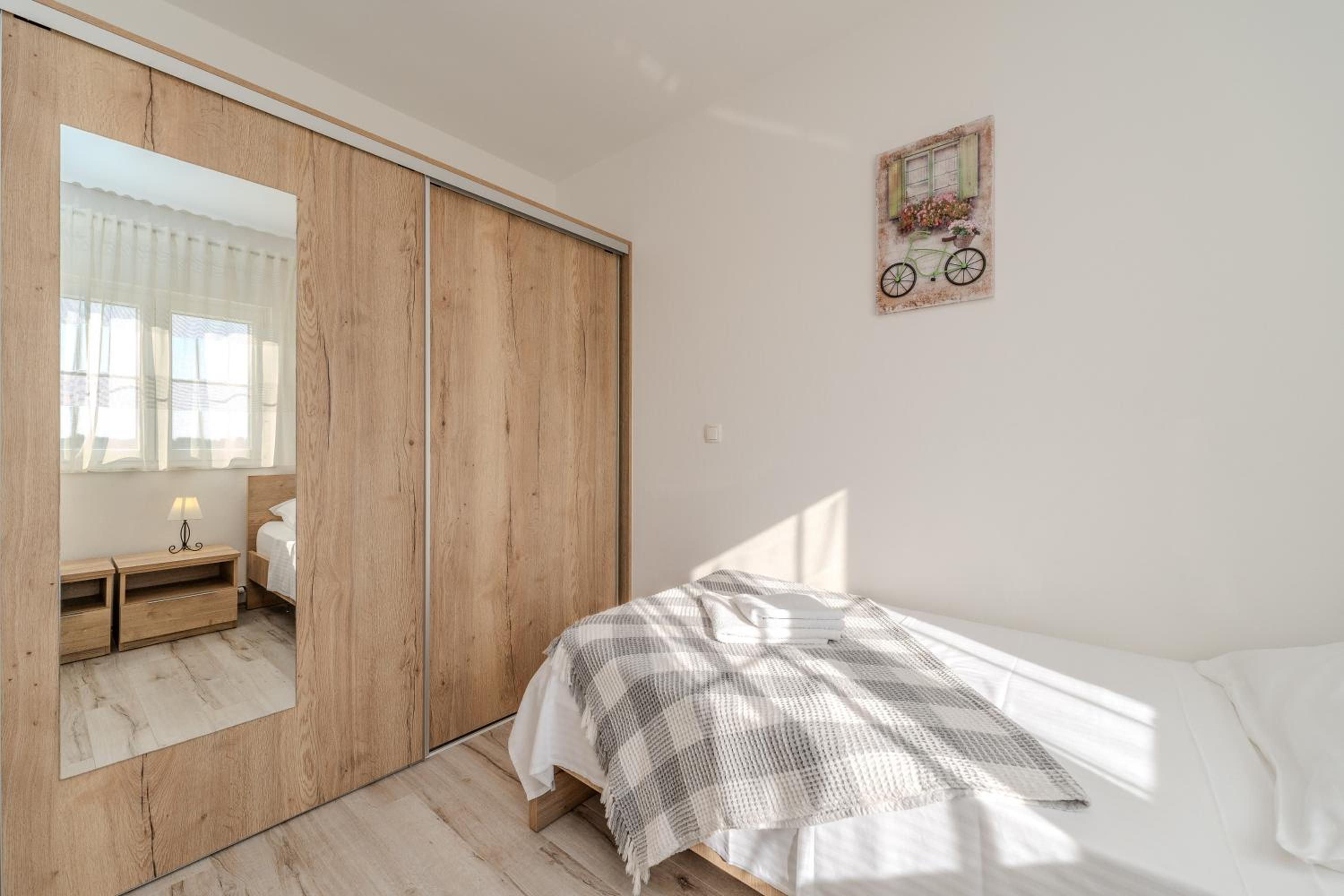 Four-Bedroom House photo 1